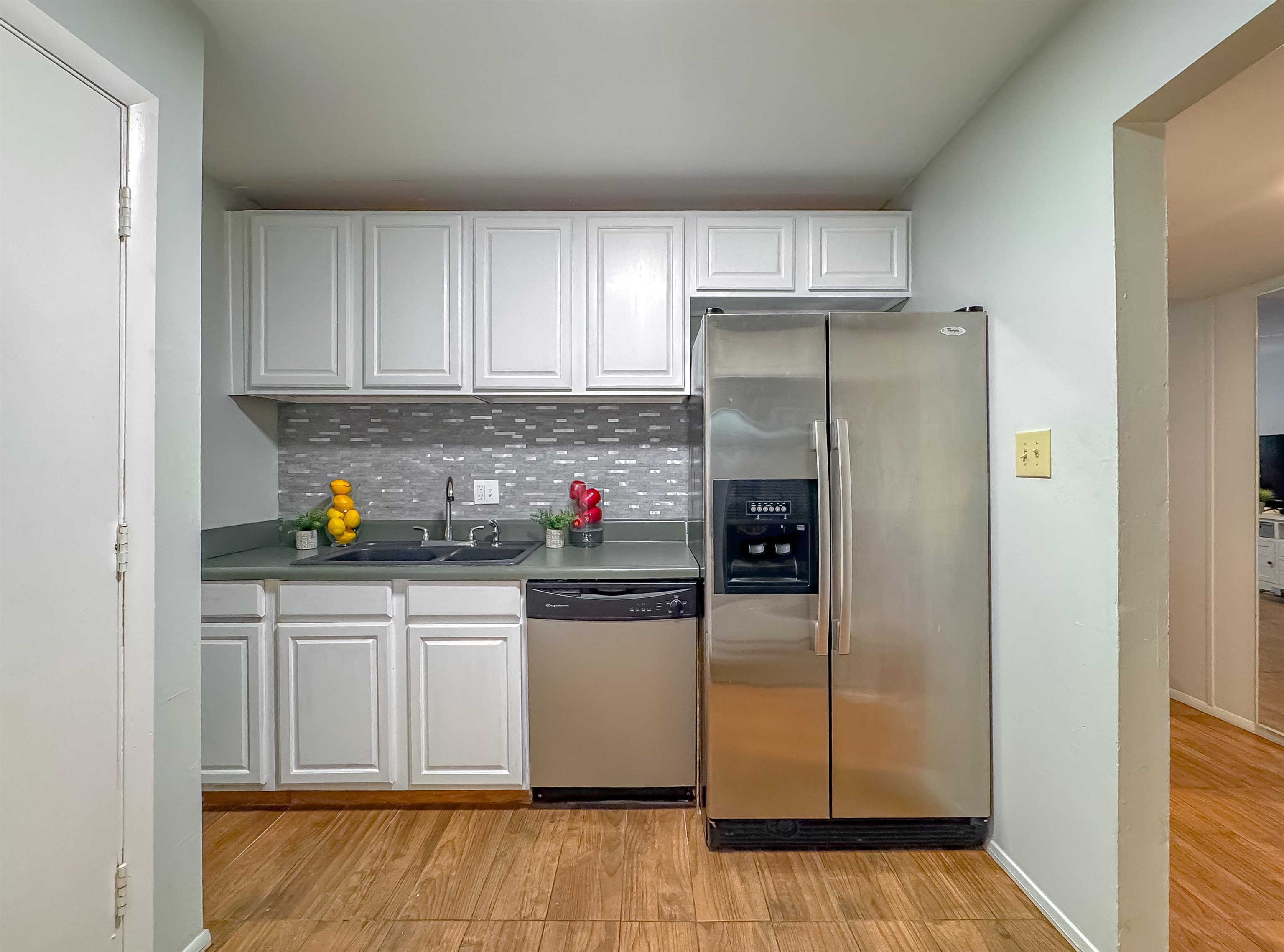 2020 Continental Avenue Unit: 215
