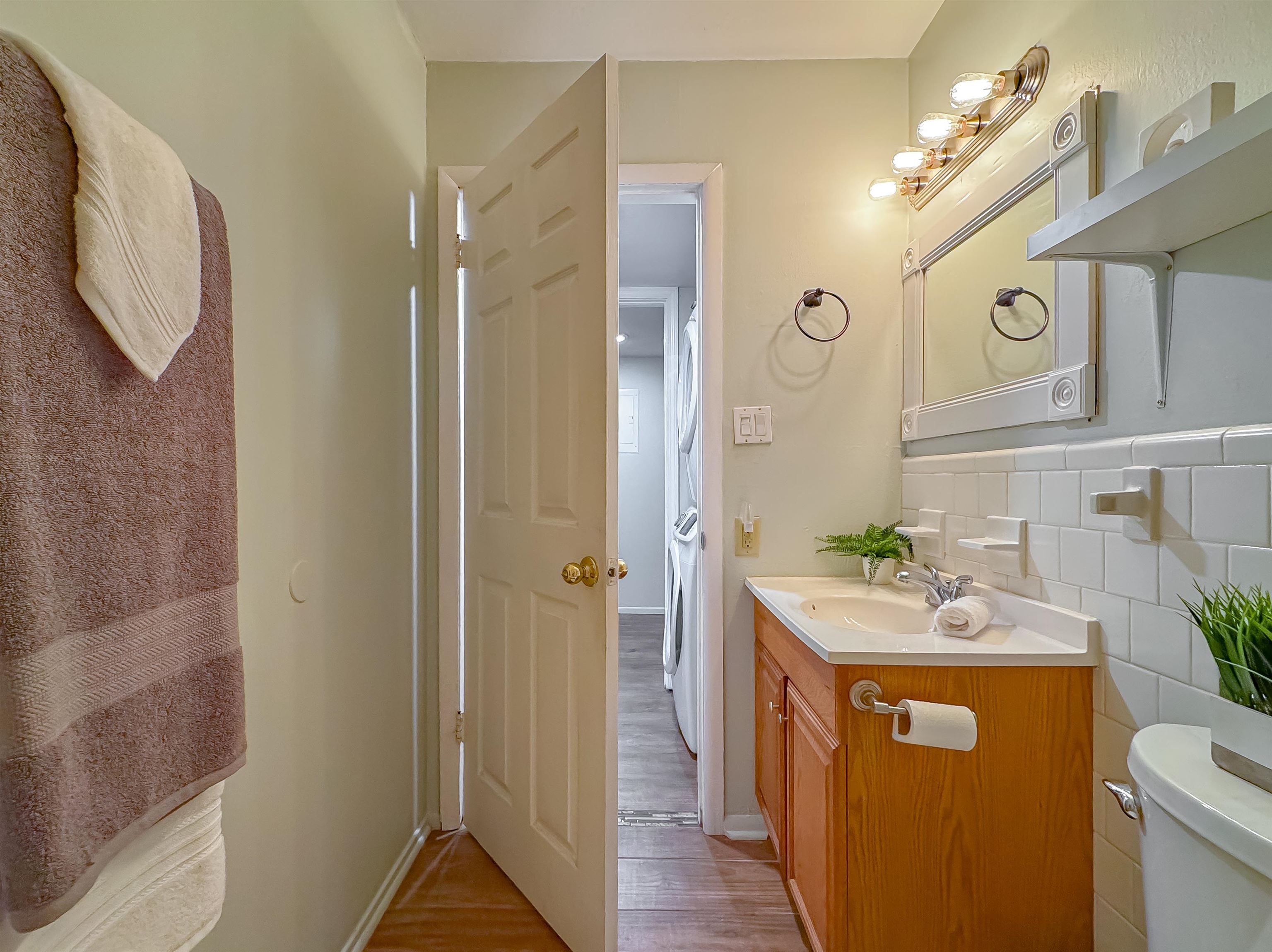 2020 Continental Avenue Unit: 215