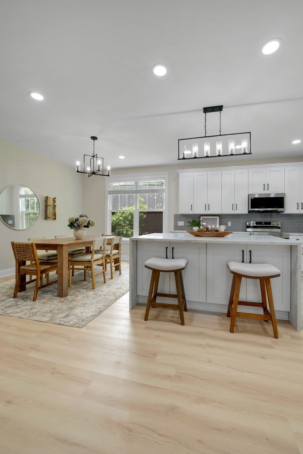 3405 Hawks Hill Trl