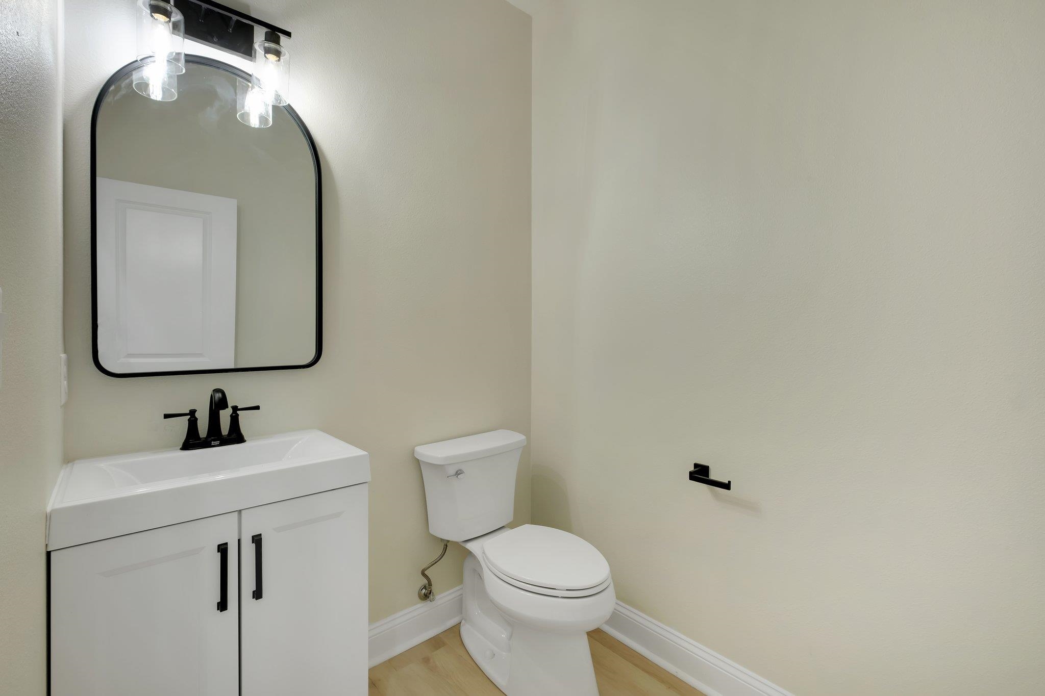 3405 Hawks Hill Trl