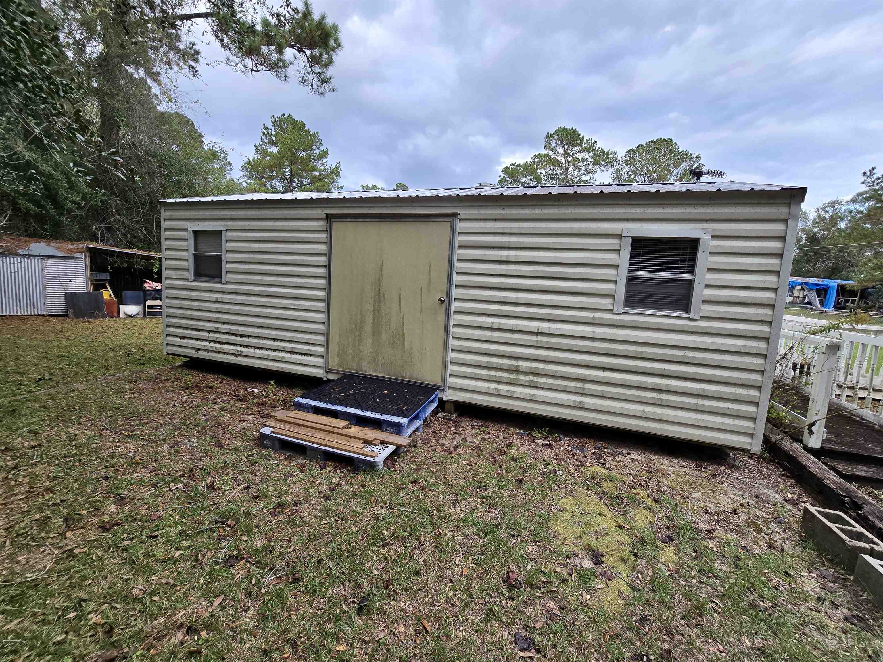 207 Fleetwood Street