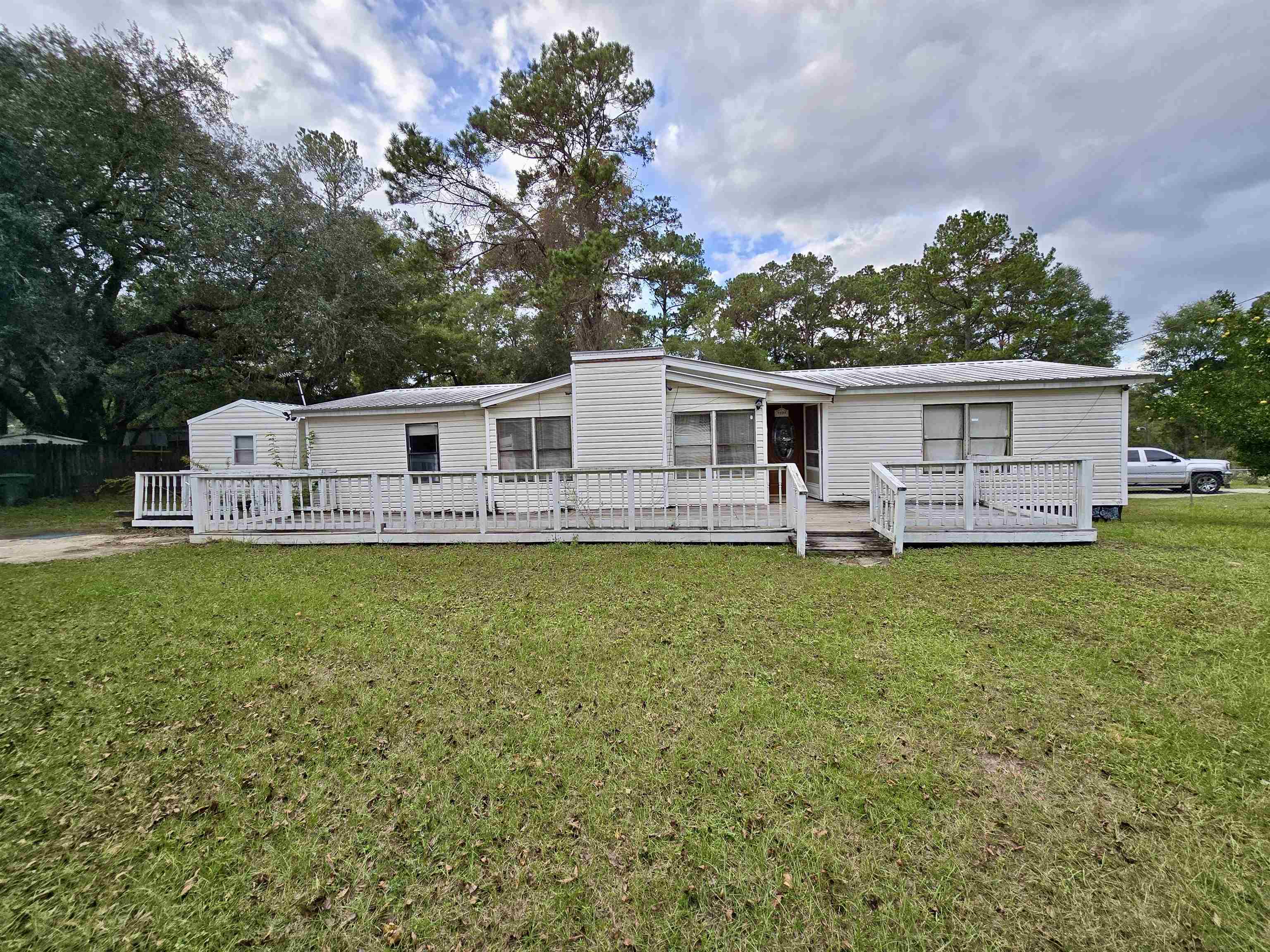 207 Fleetwood Street