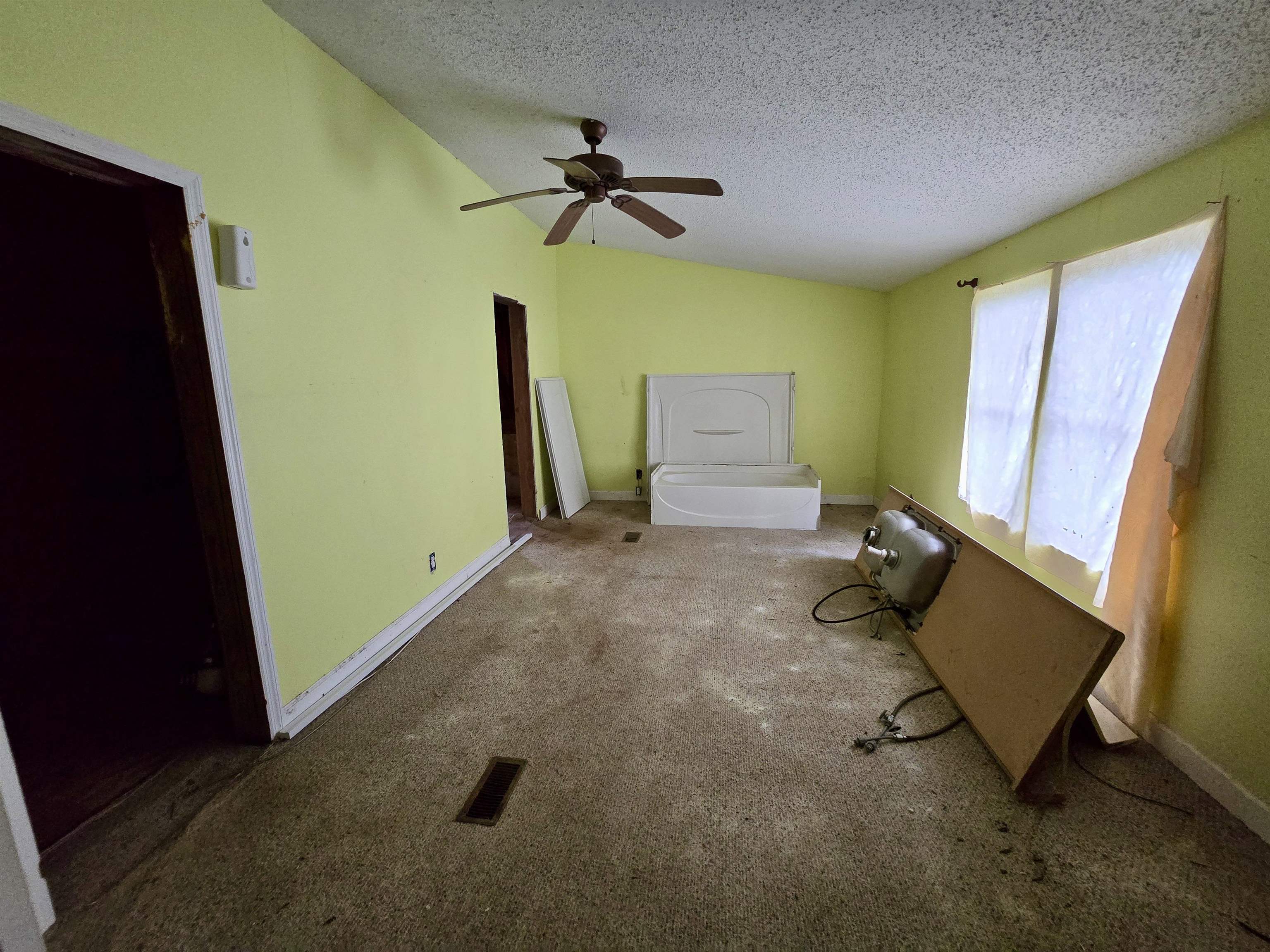 207 Fleetwood Street