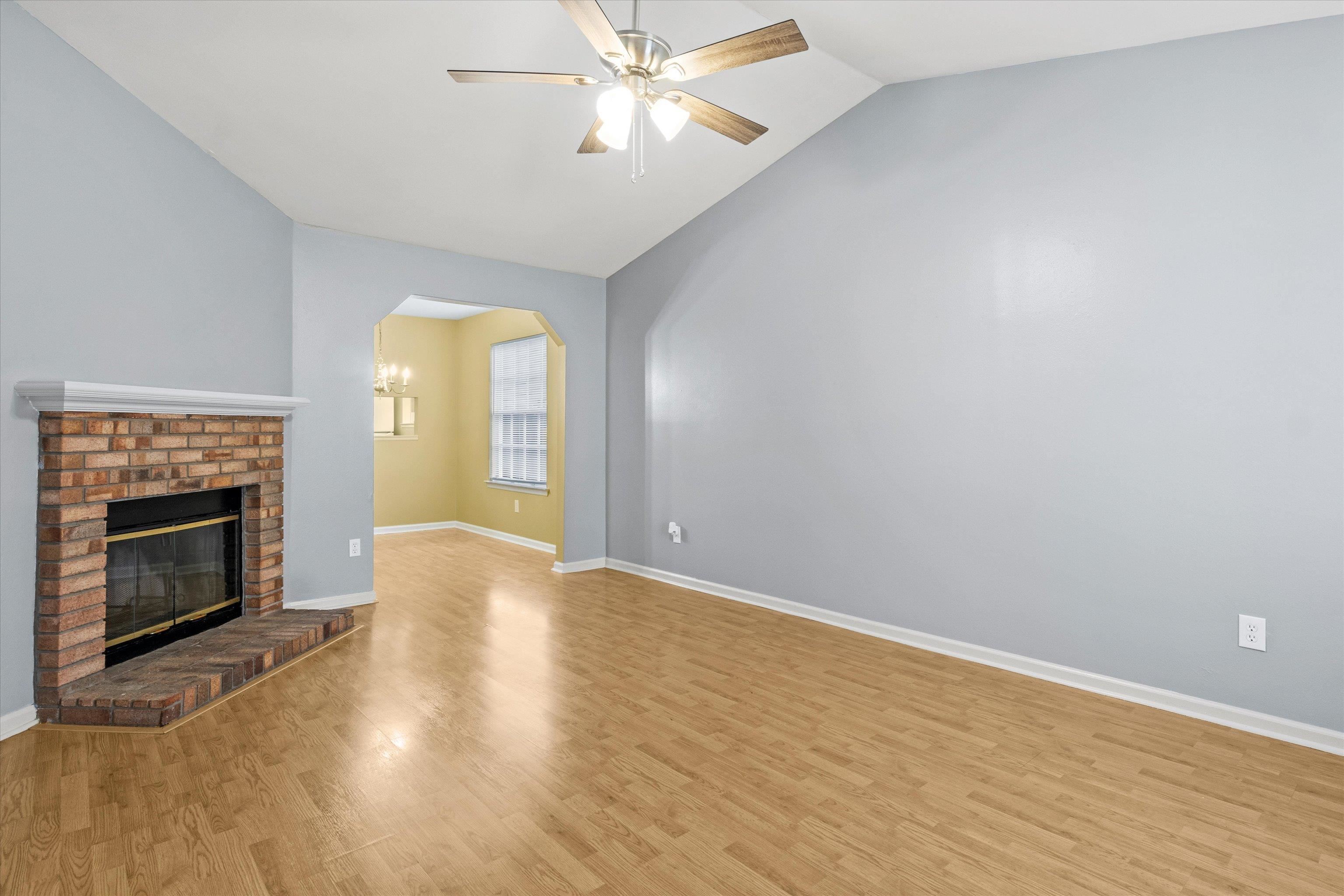 3129 Hotchkiss Lane