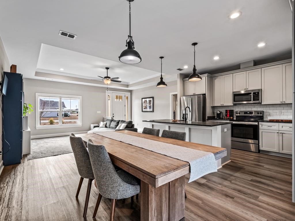 34 London Circle