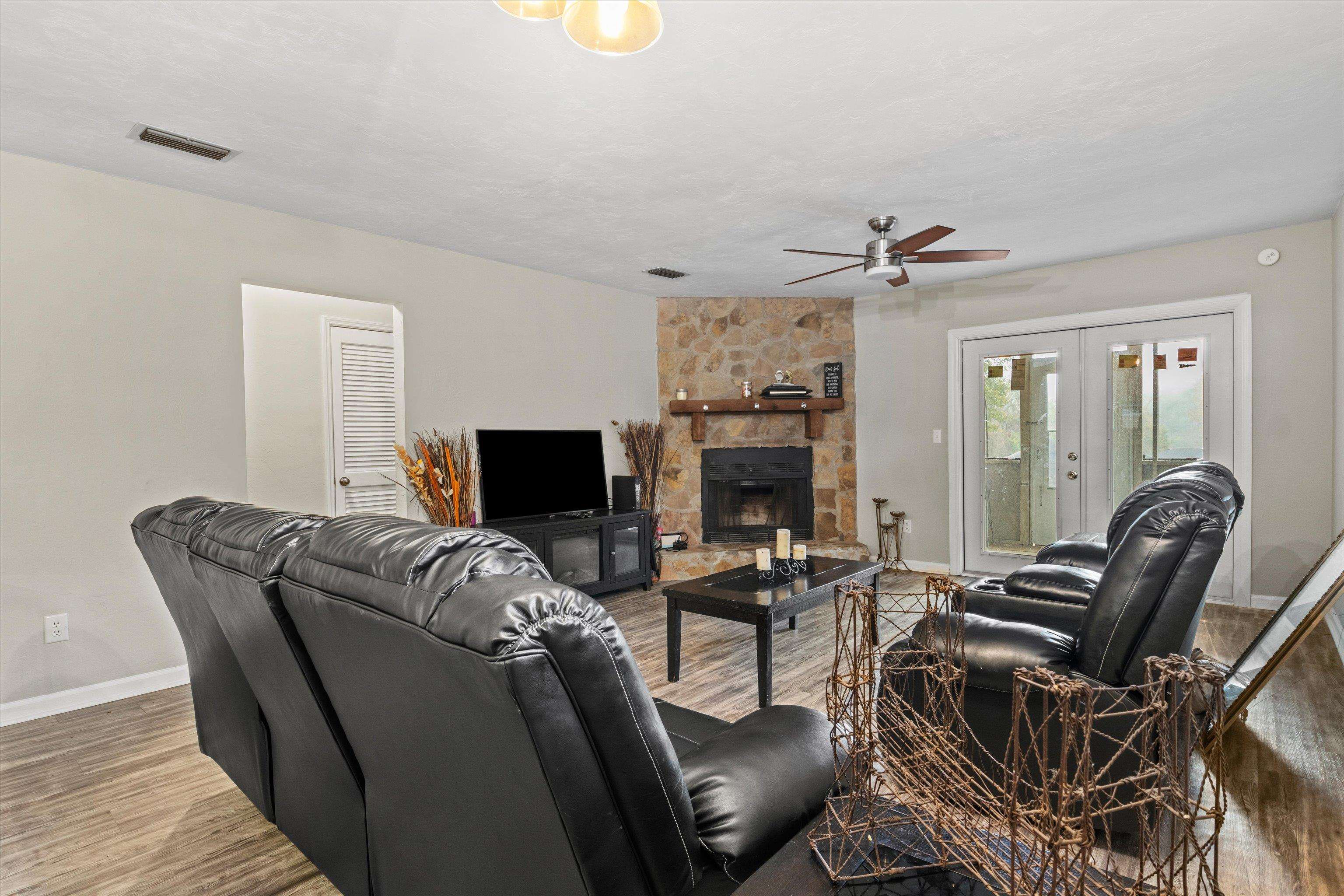 2597 Panther Creek Rd Unit: B