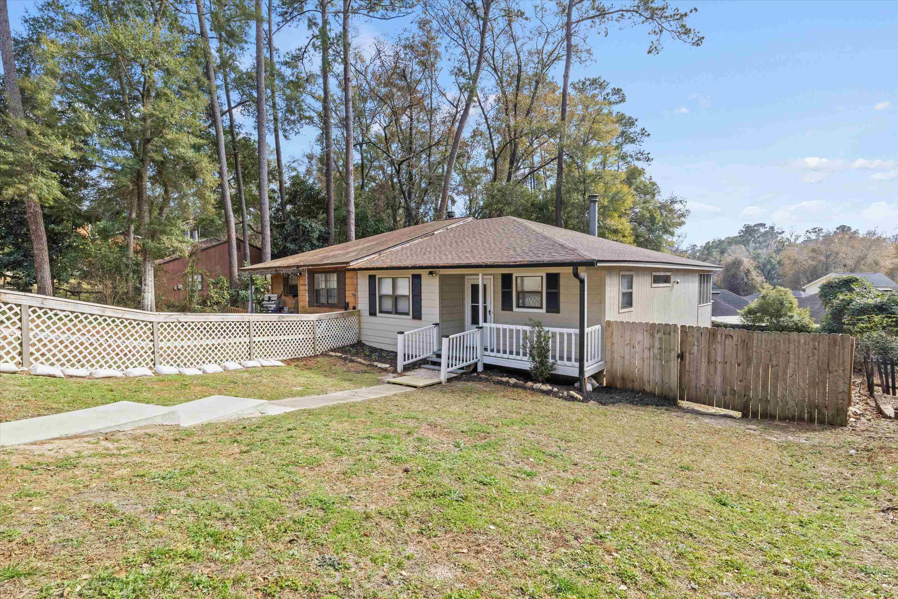 2597 Panther Creek Rd Unit: B