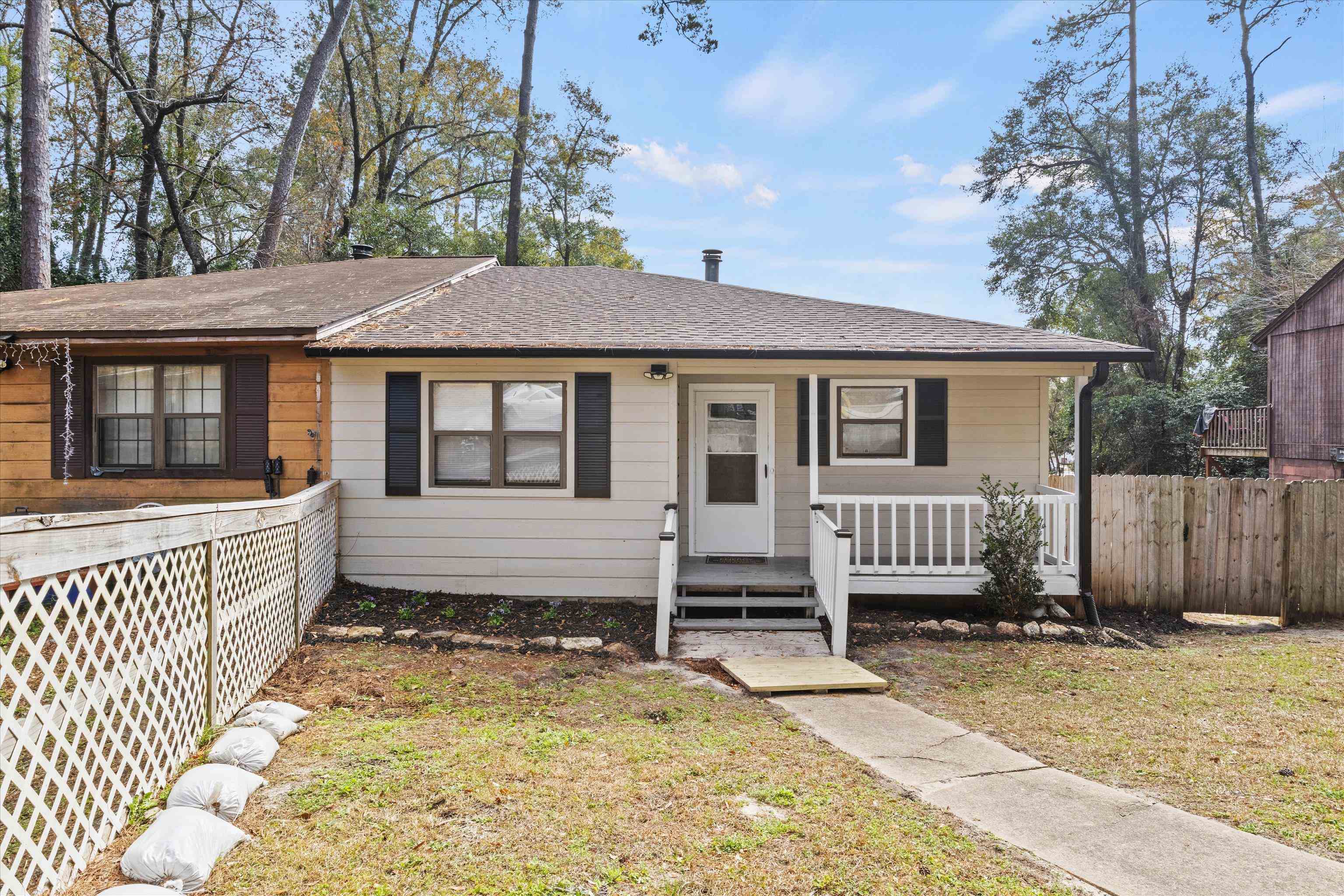 2597 Panther Creek Rd Unit: B