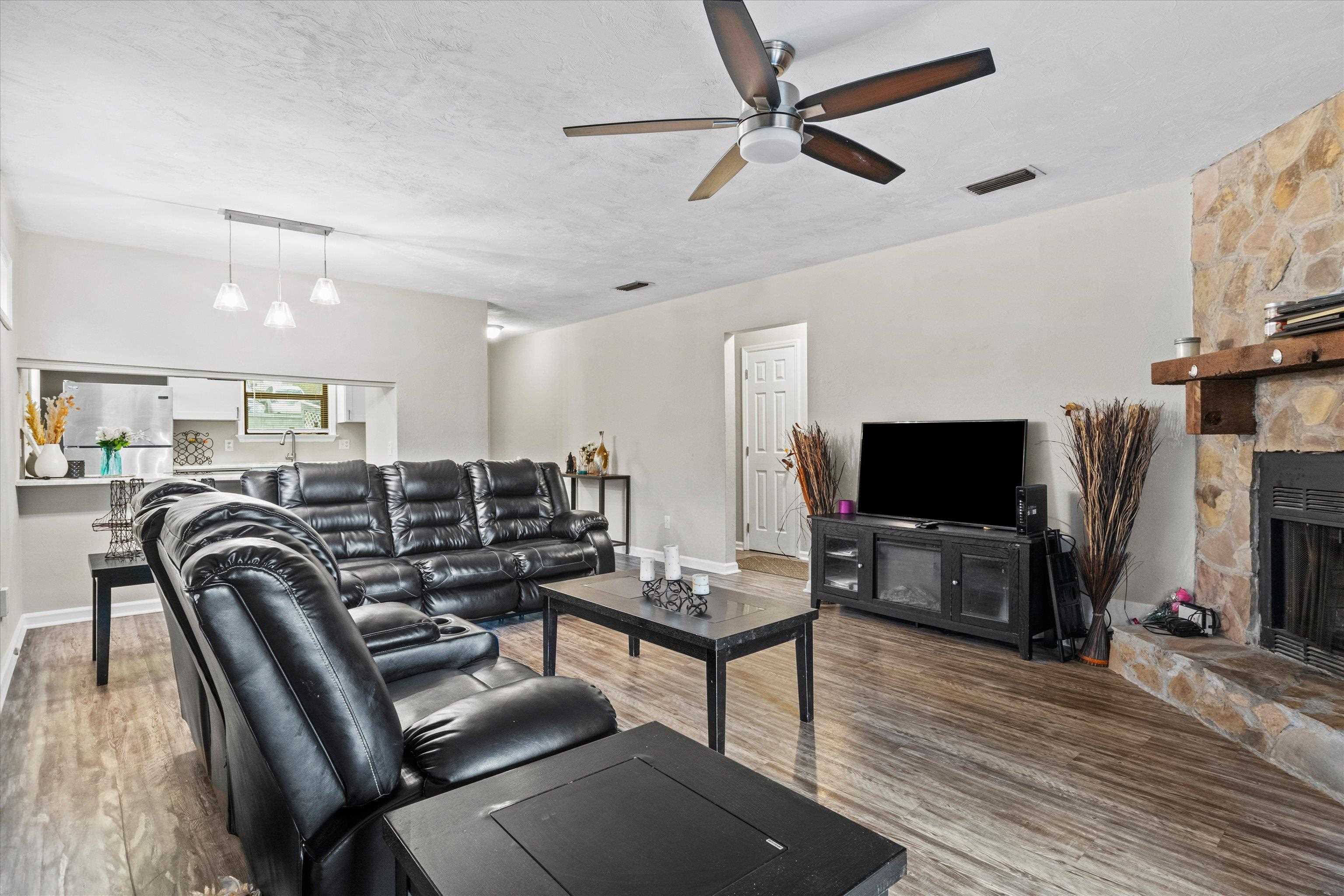 2597 Panther Creek Rd Unit: B