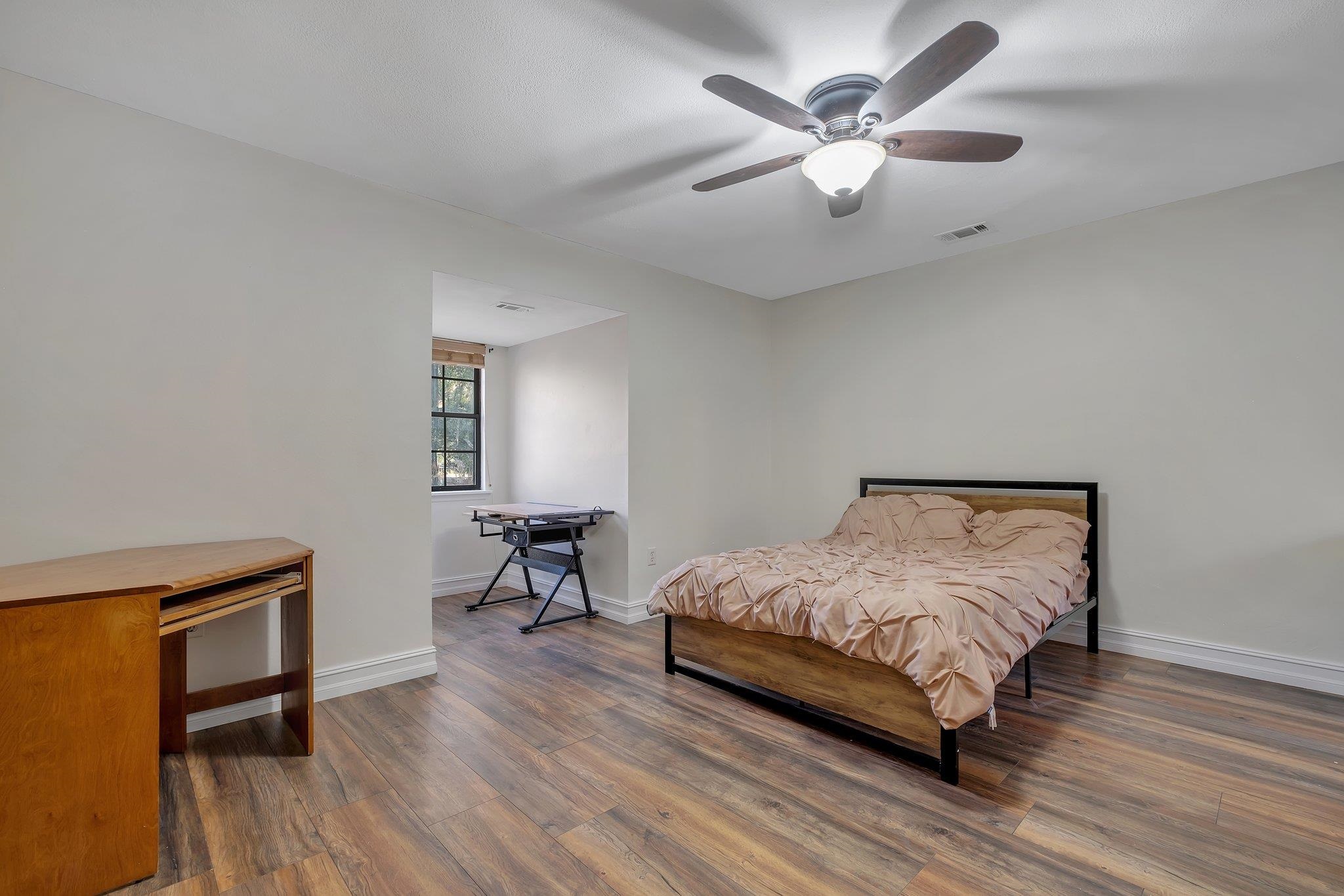 3800 Sutton Place