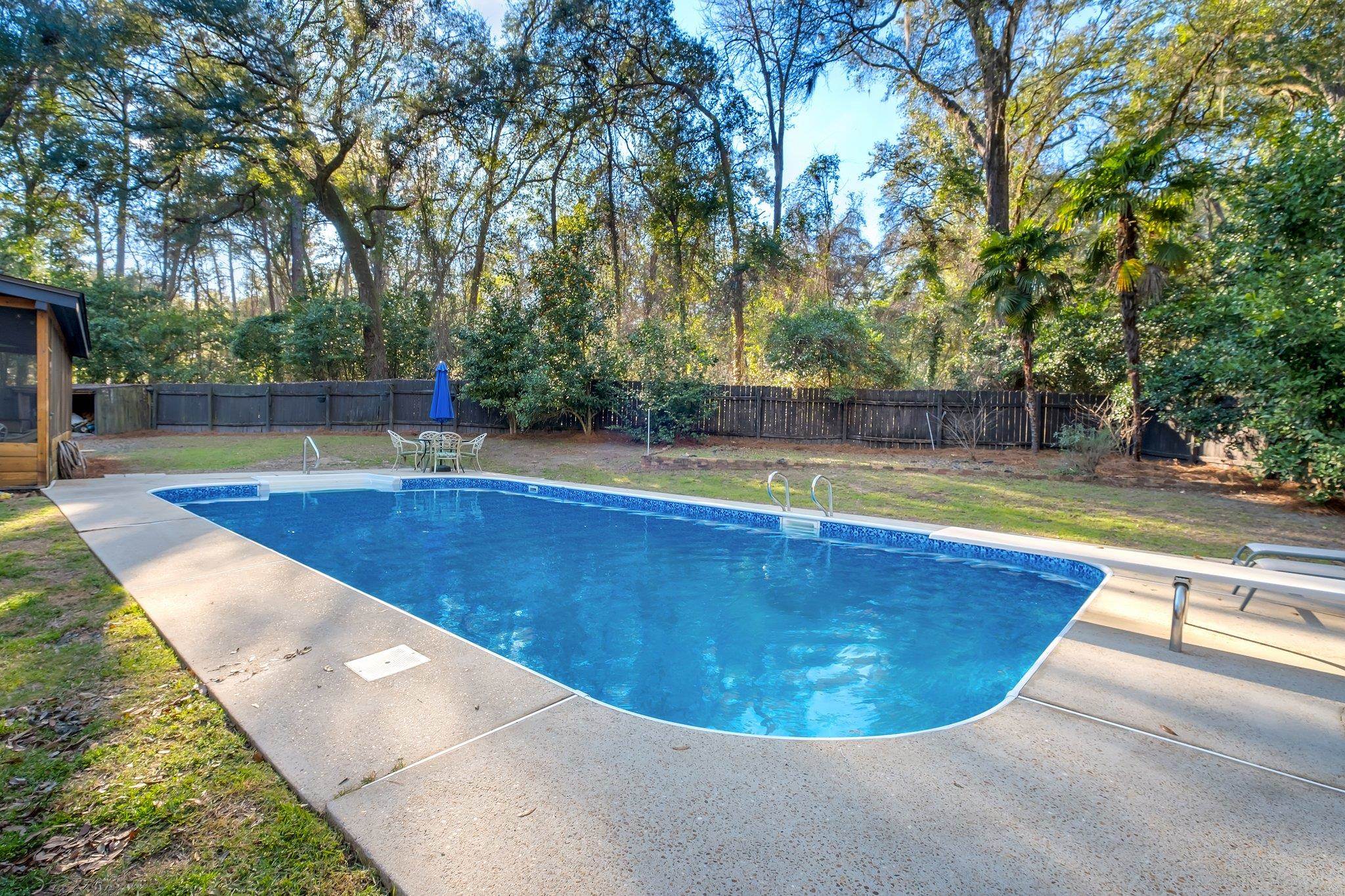 3800 Sutton Place