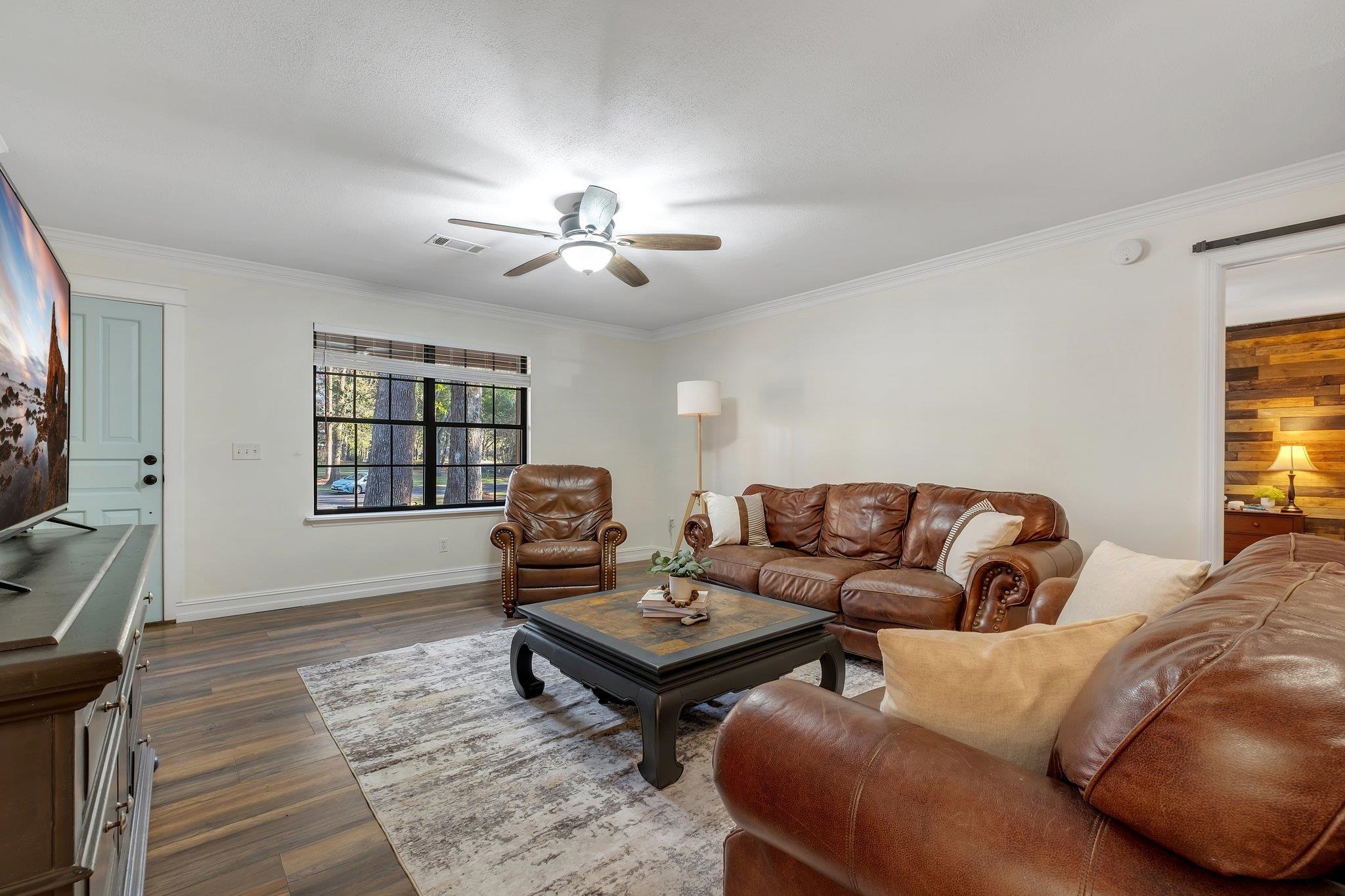 3800 Sutton Place