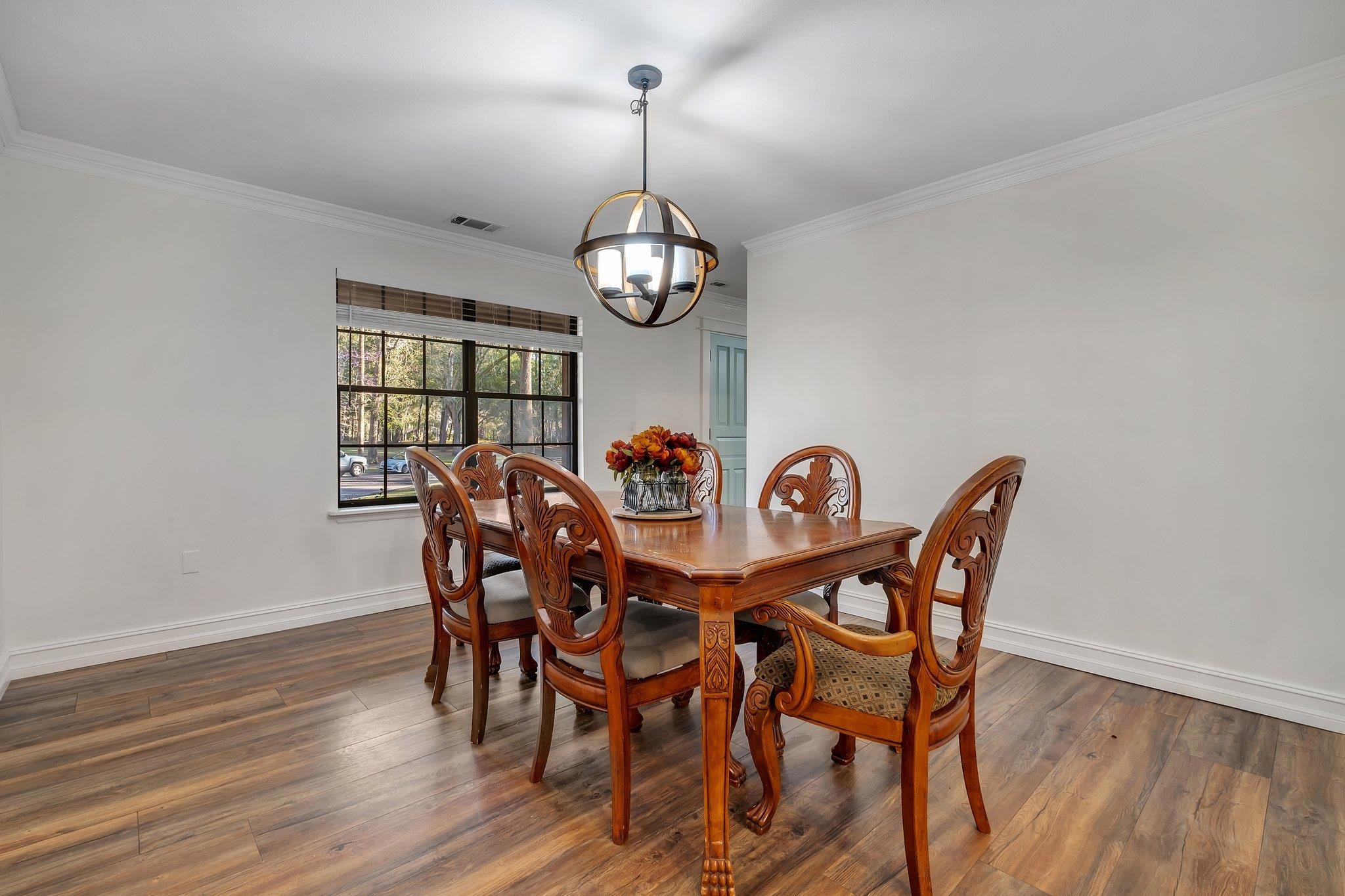3800 Sutton Place