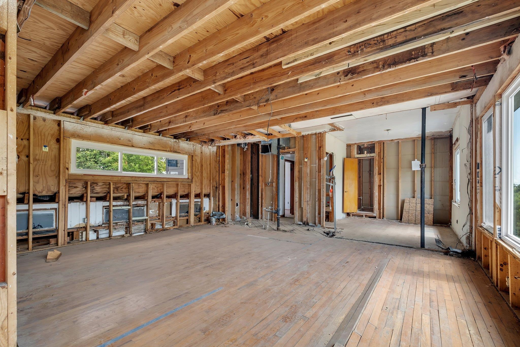 111 Young Street Unit: 14