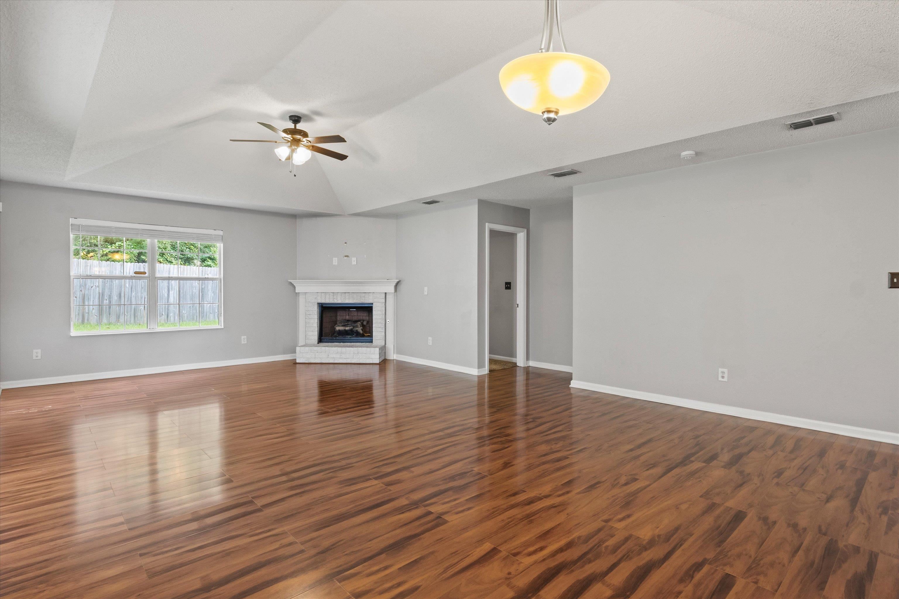 2896 Briar Court