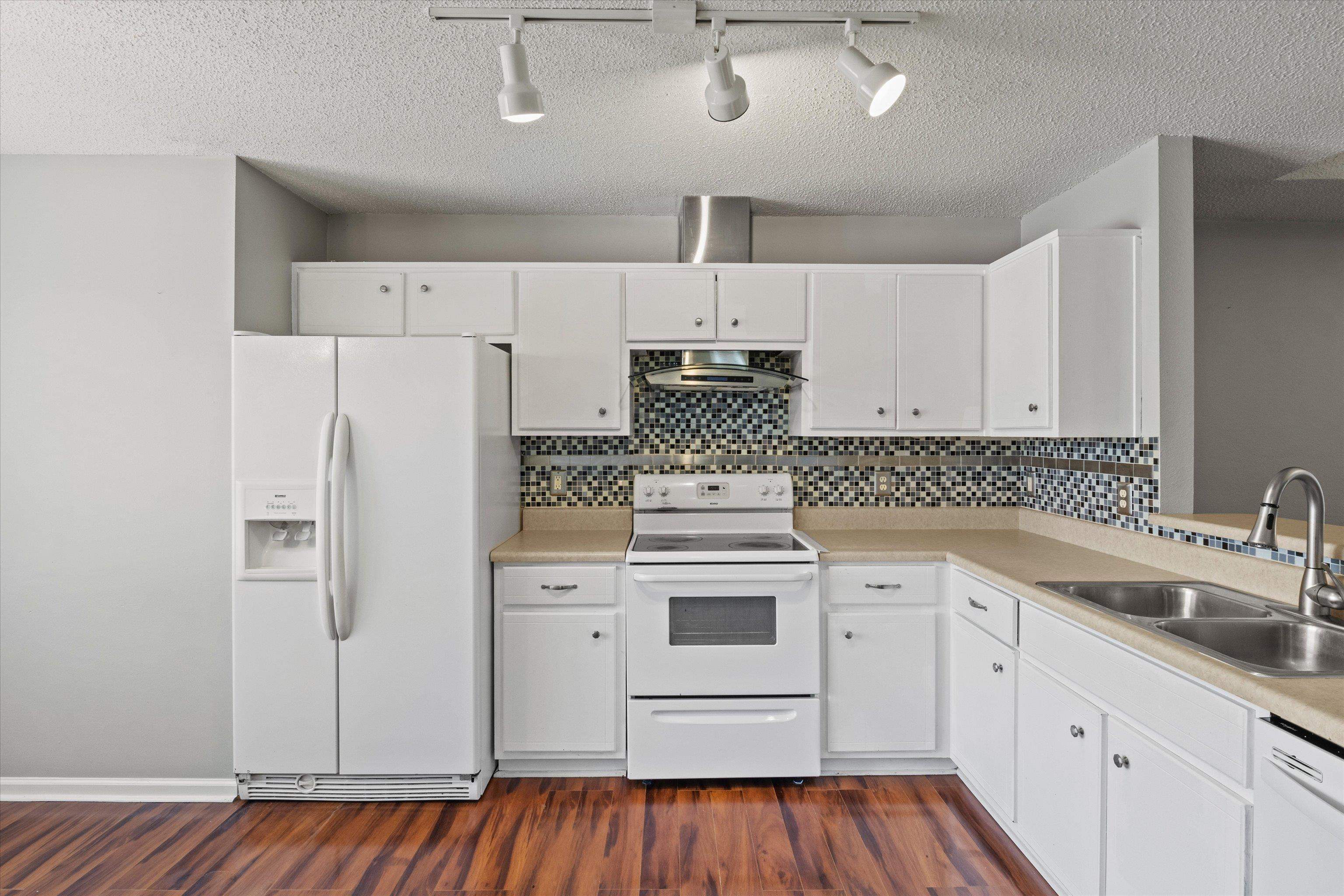 2896 Briar Court
