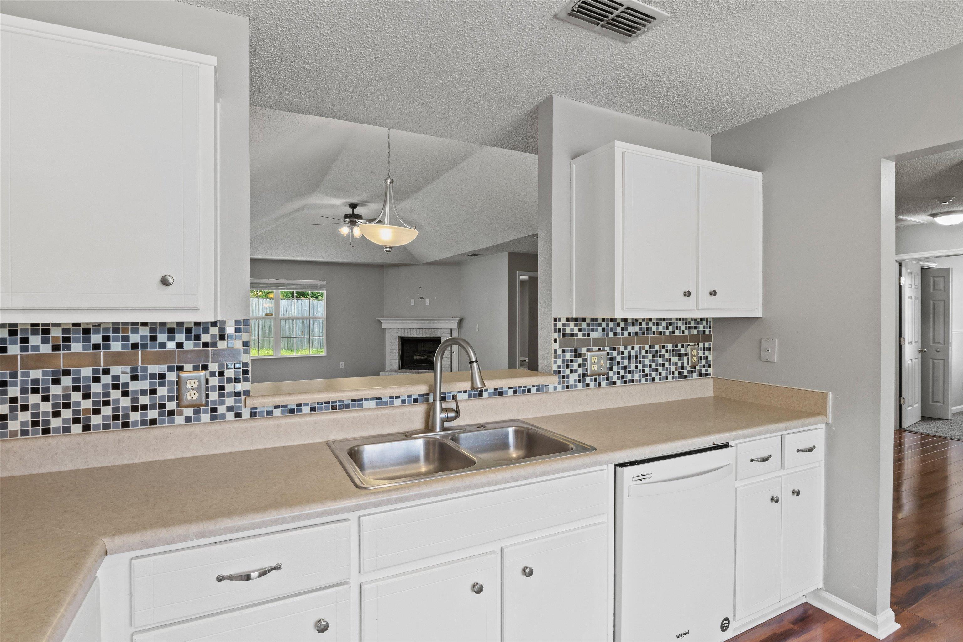 2896 Briar Court