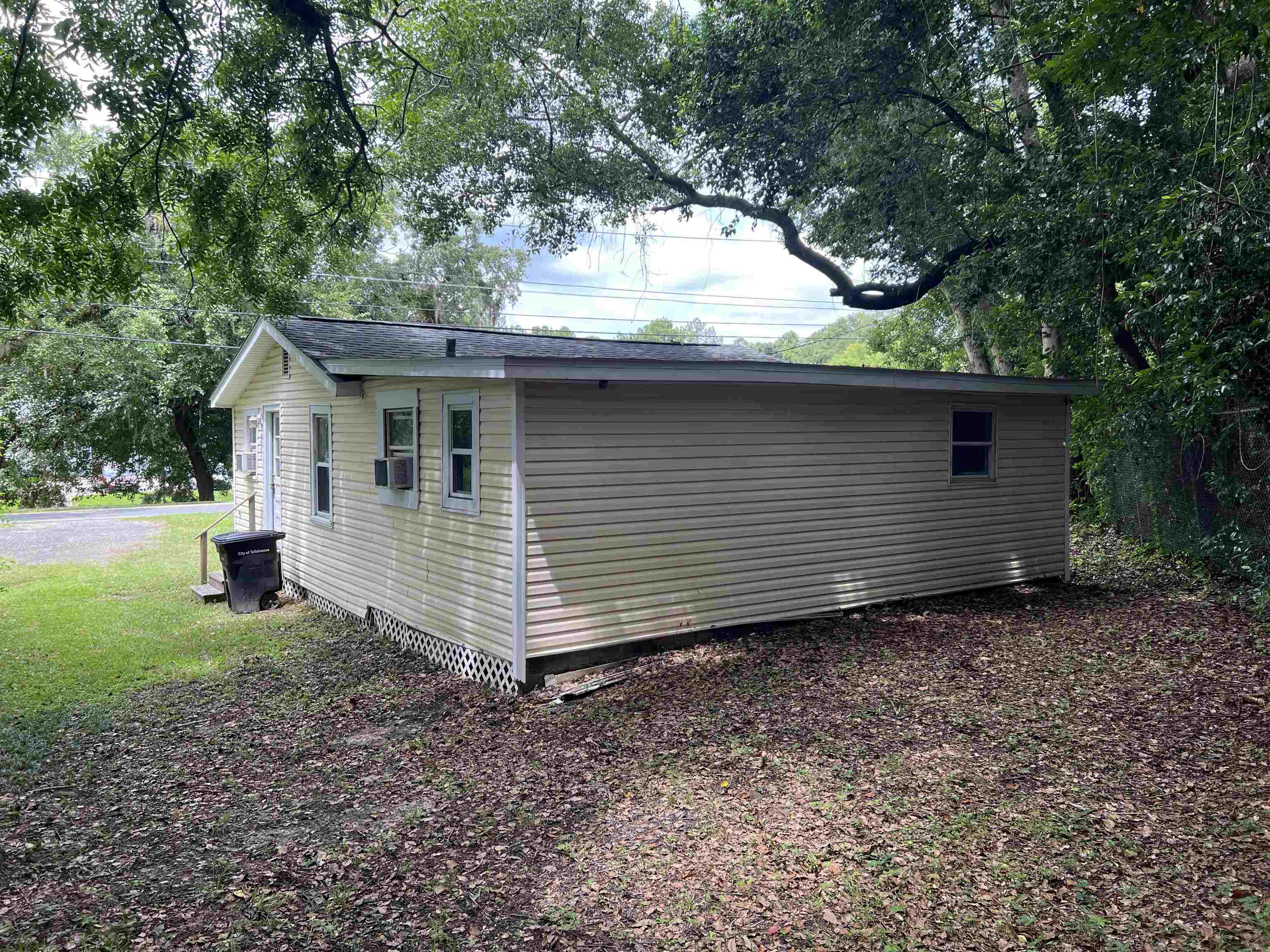 1625 Old Bainbridge Road