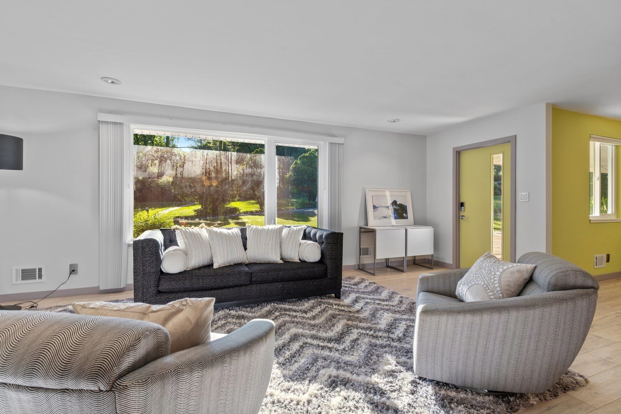 1906 Skyland Drive