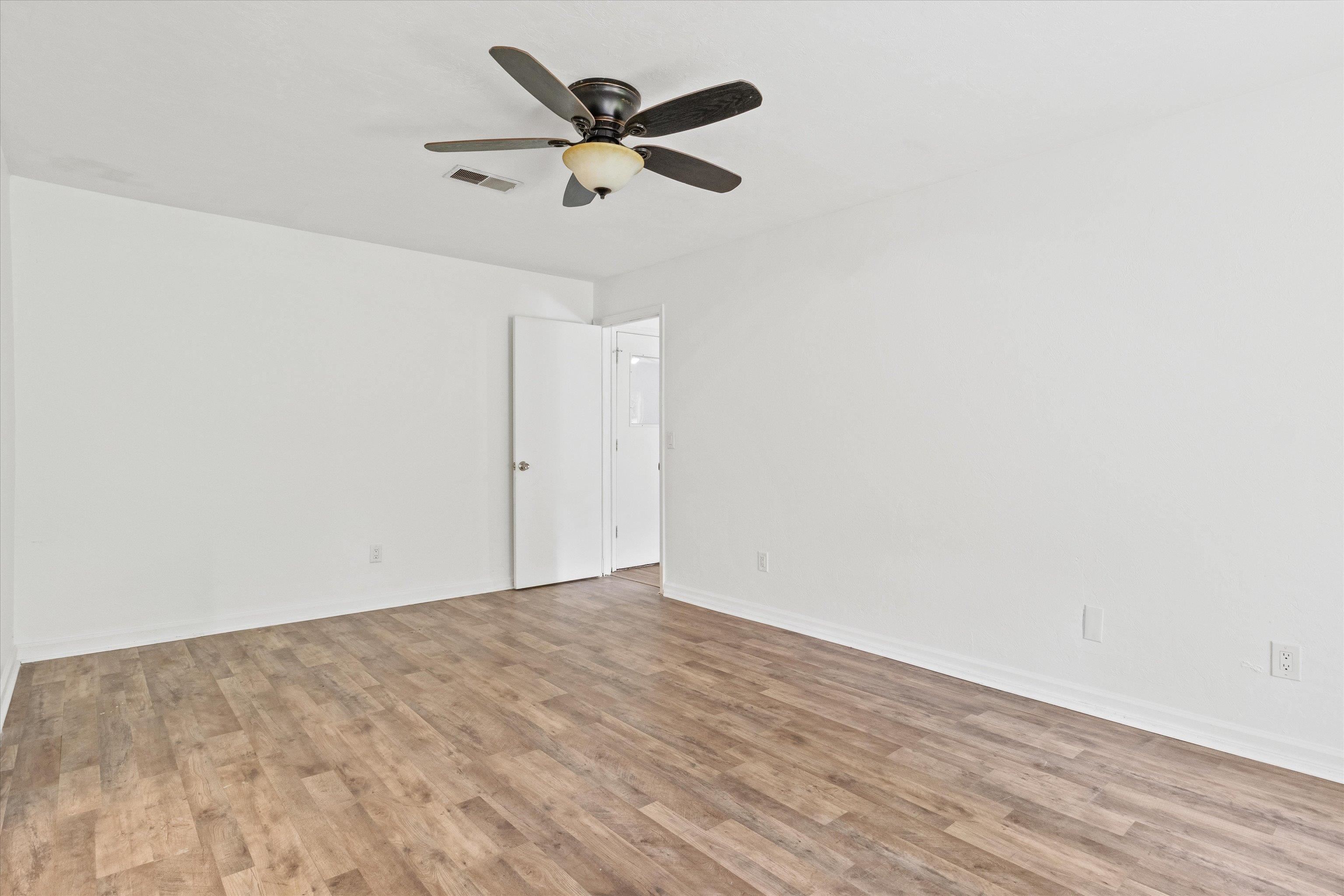 2904 Duffton Loop