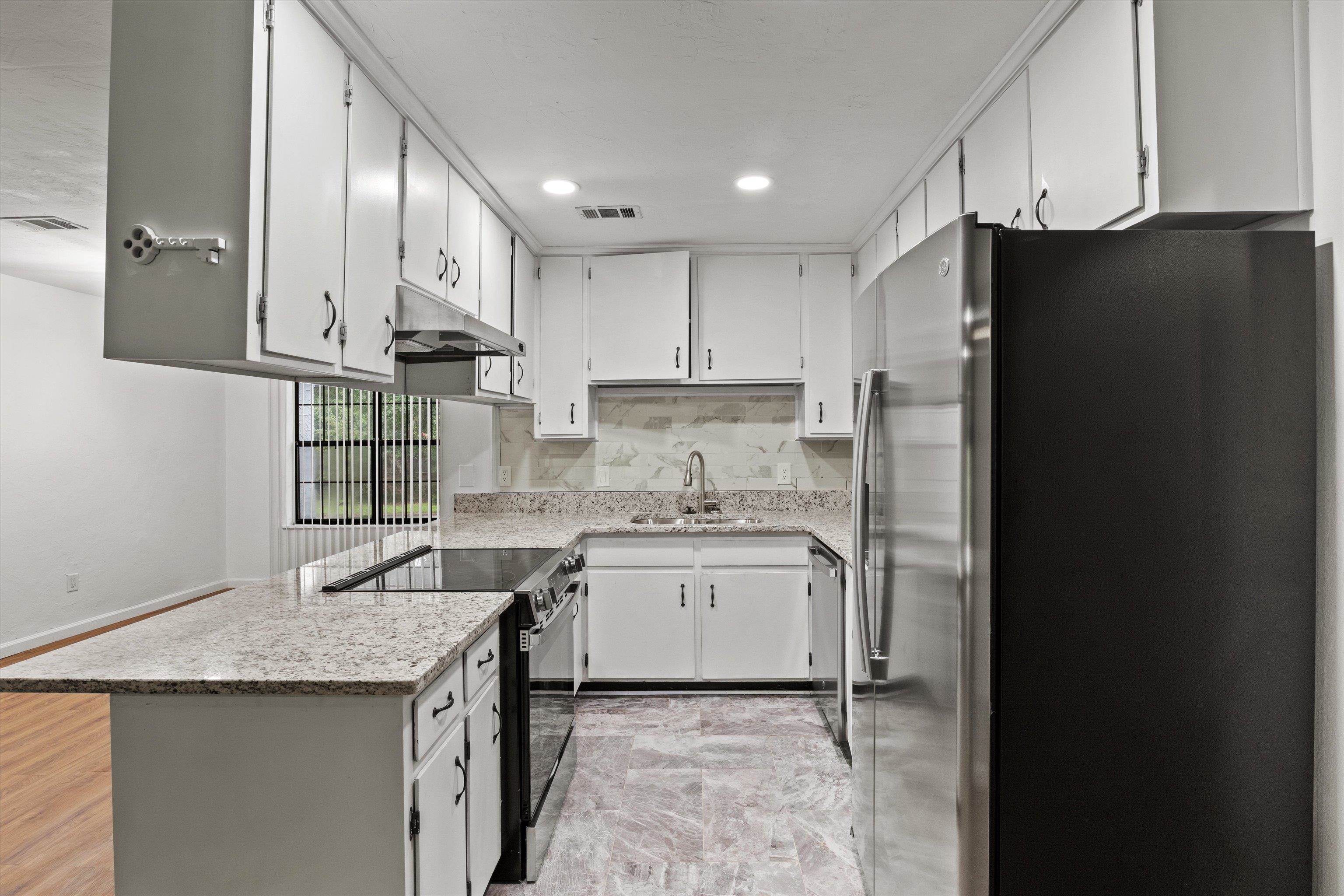 2904 Duffton Loop