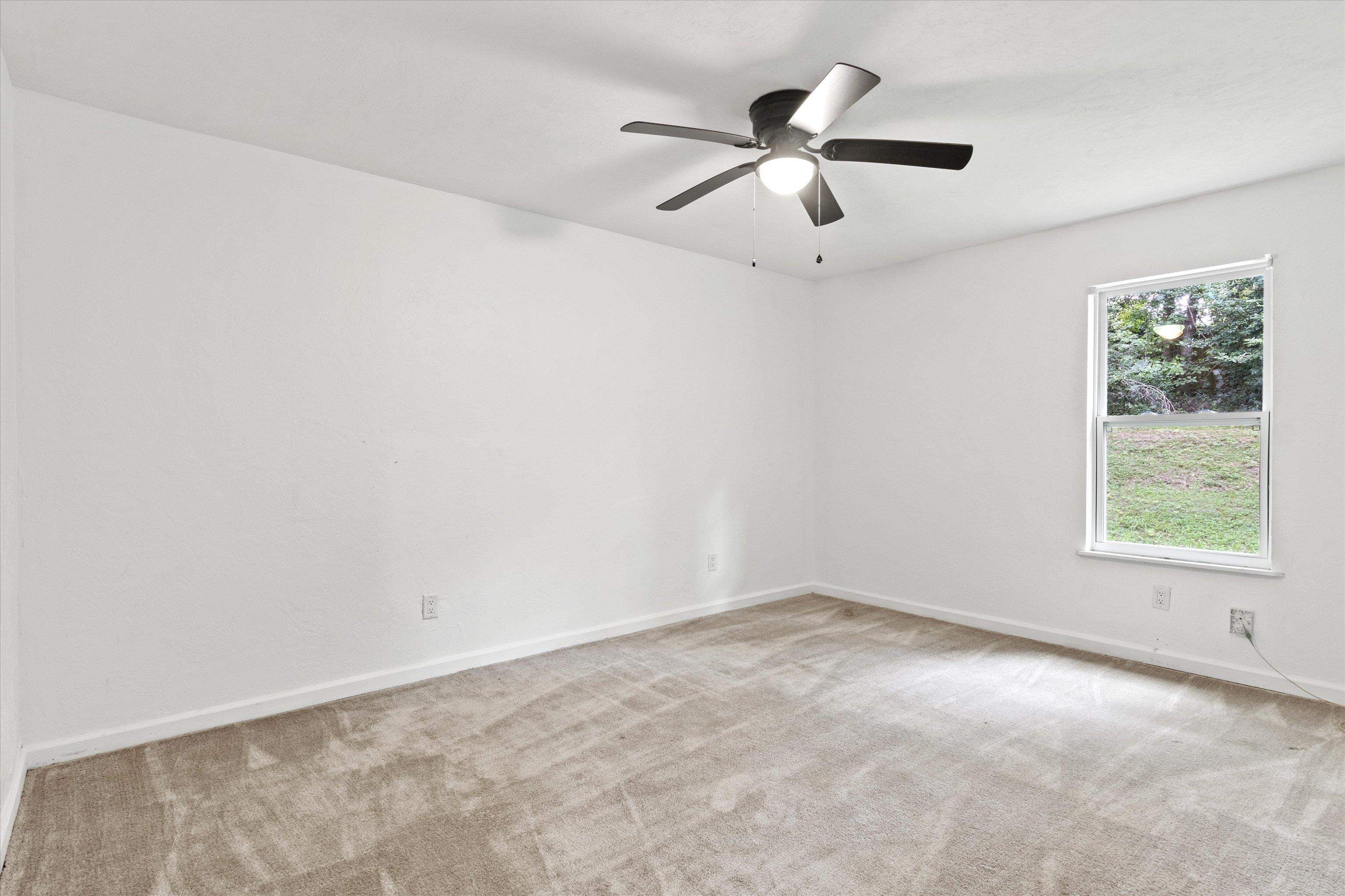 2904 Duffton Loop