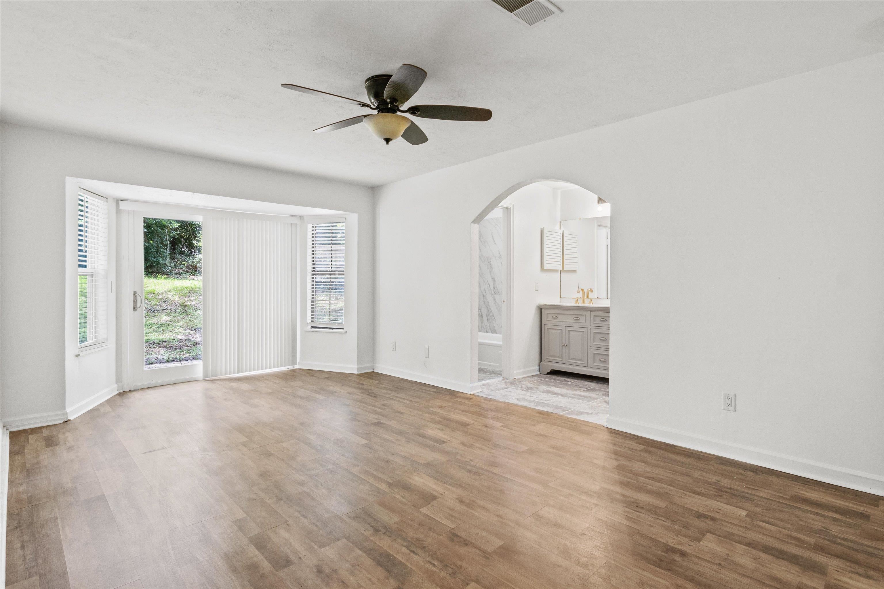 2904 Duffton Loop