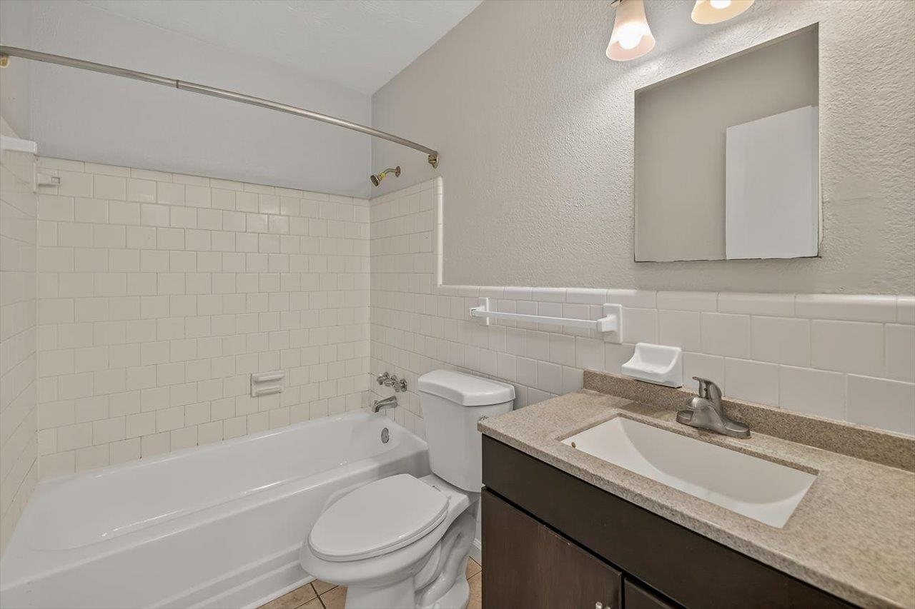 2020 Continental Avenue Unit: 222