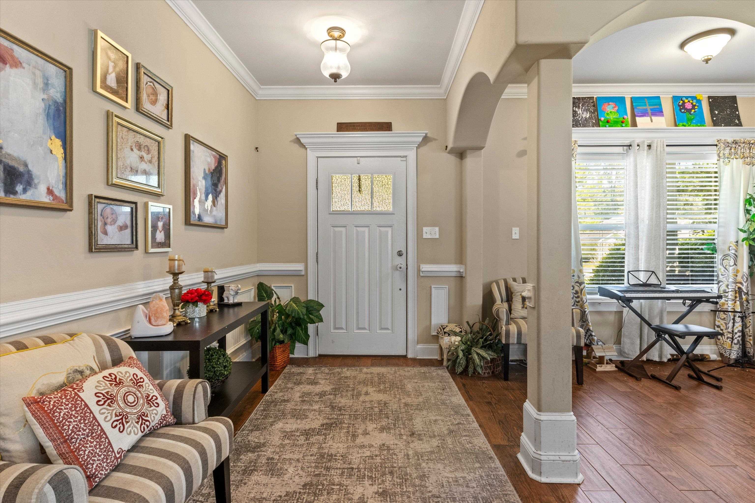 255 San Bonita Way