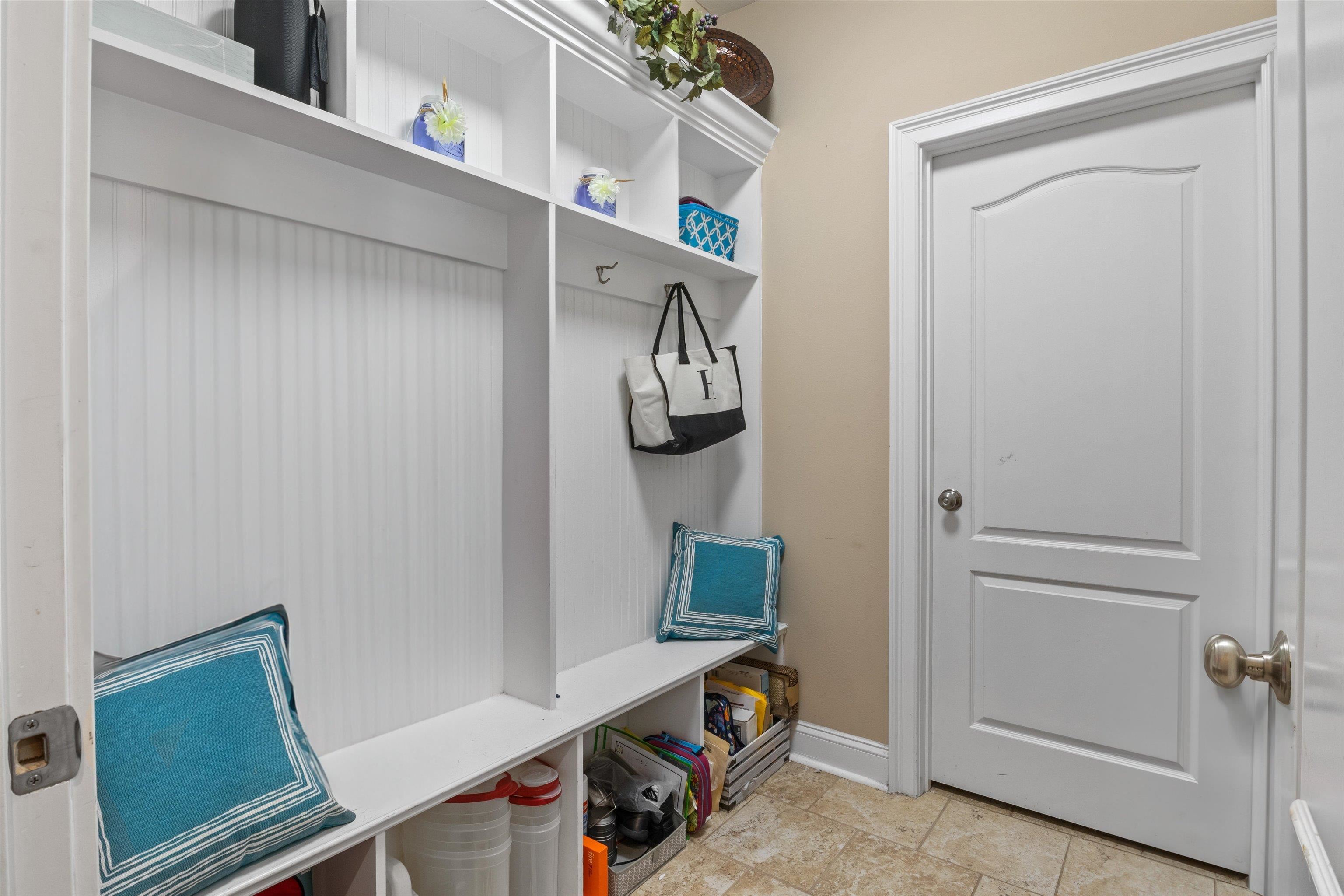 255 San Bonita Way