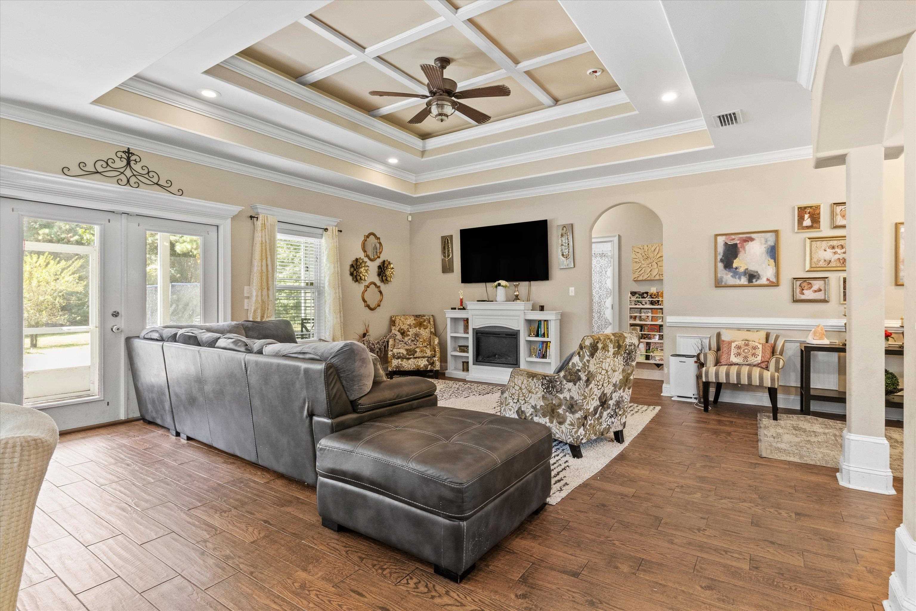 255 San Bonita Way