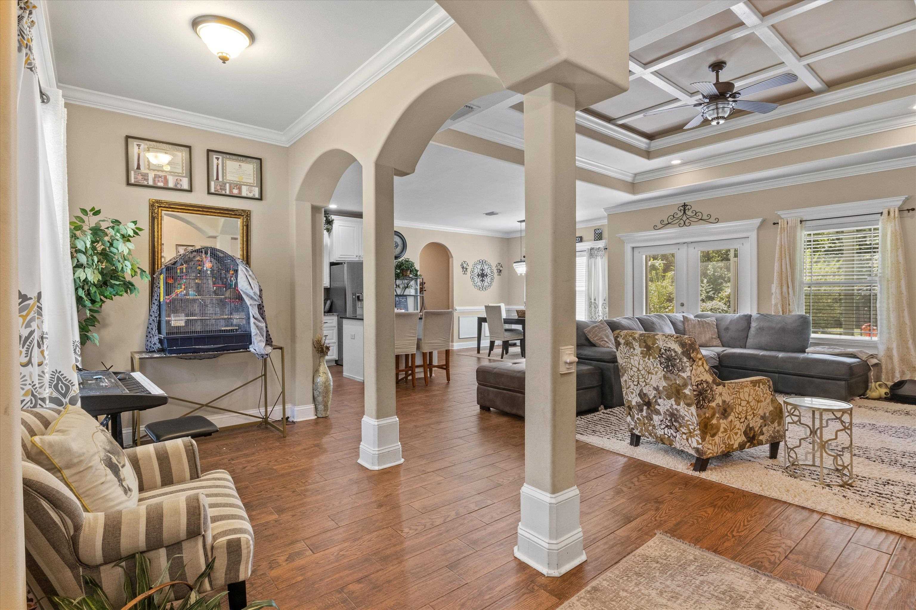 255 San Bonita Way
