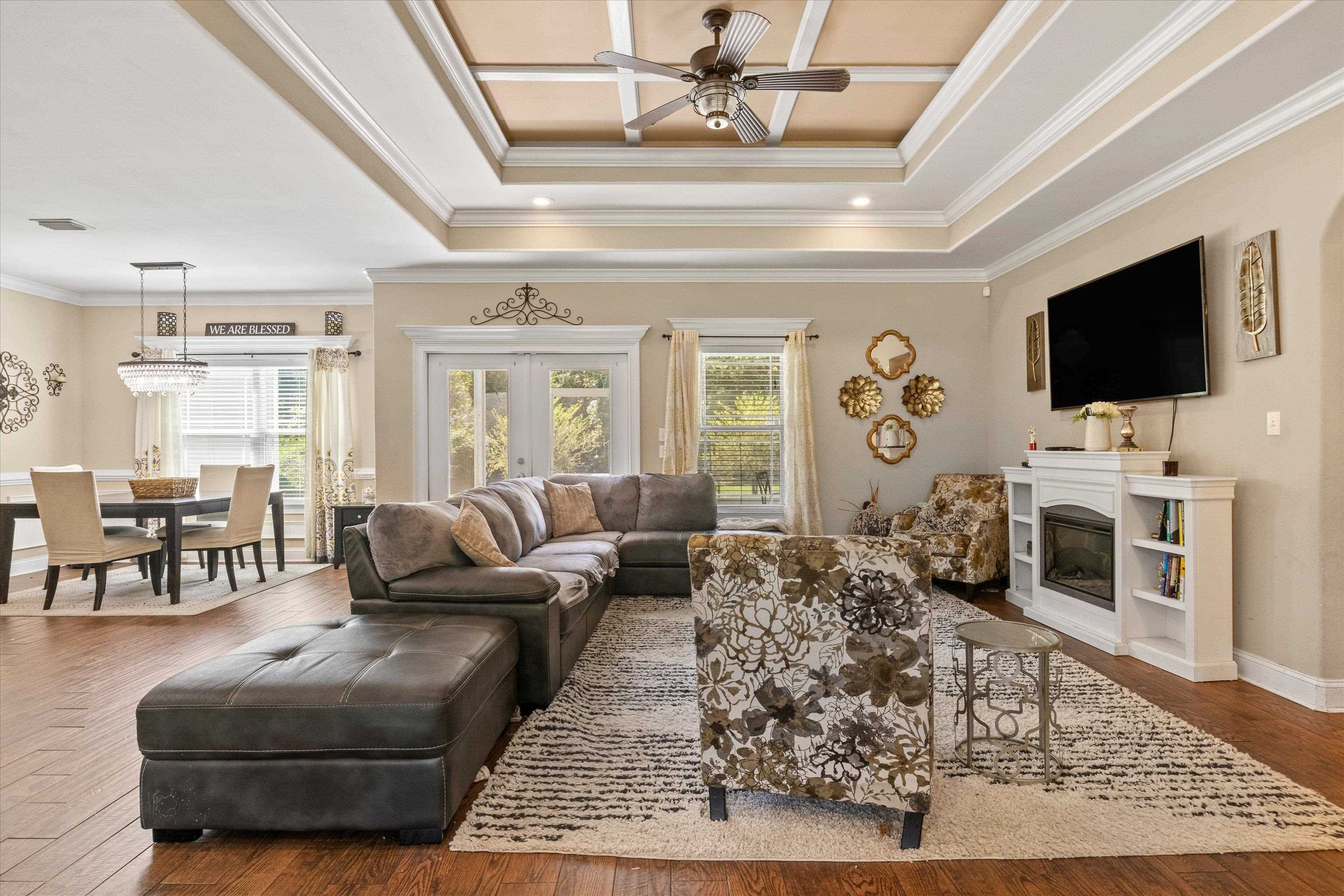 255 San Bonita Way