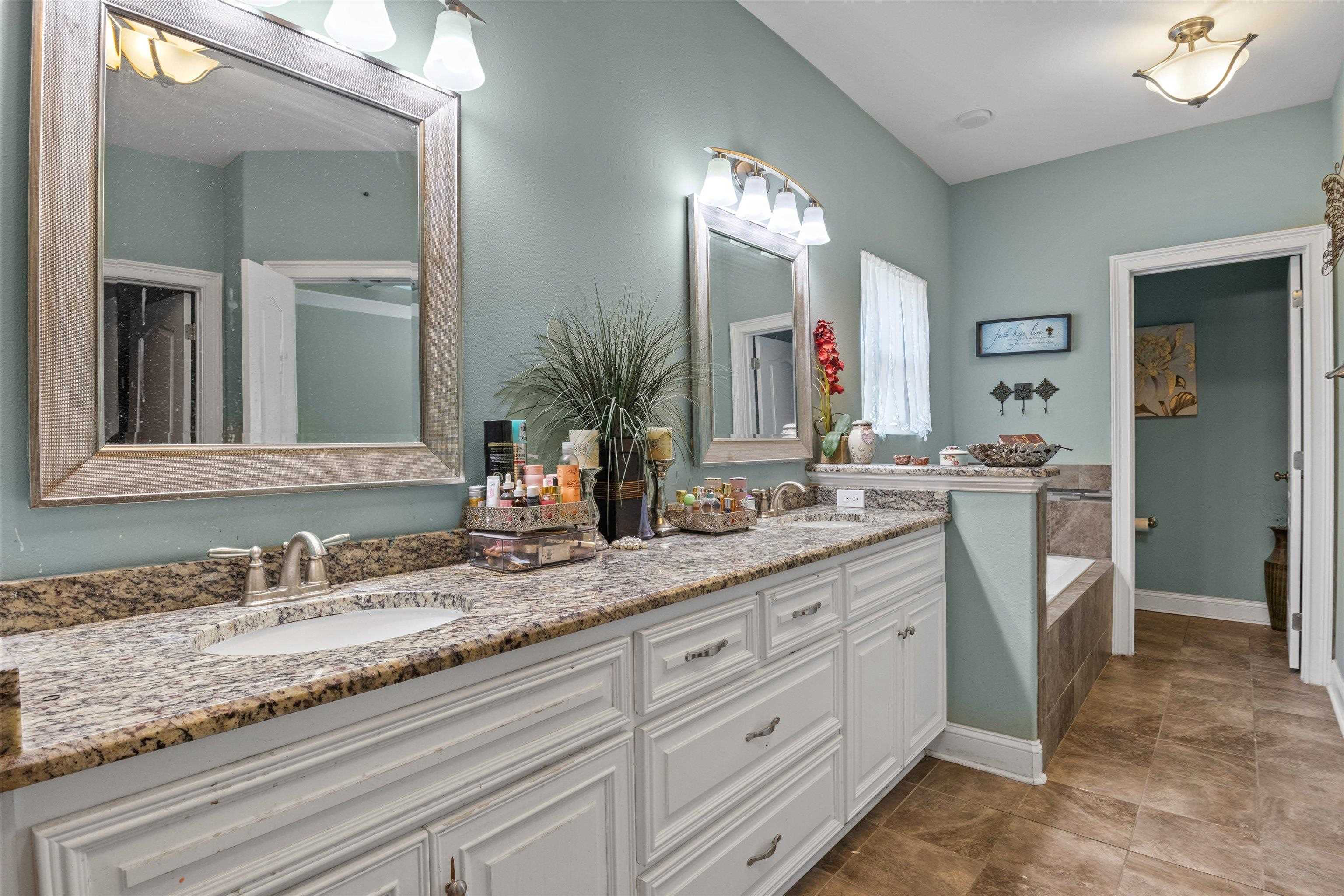 255 San Bonita Way