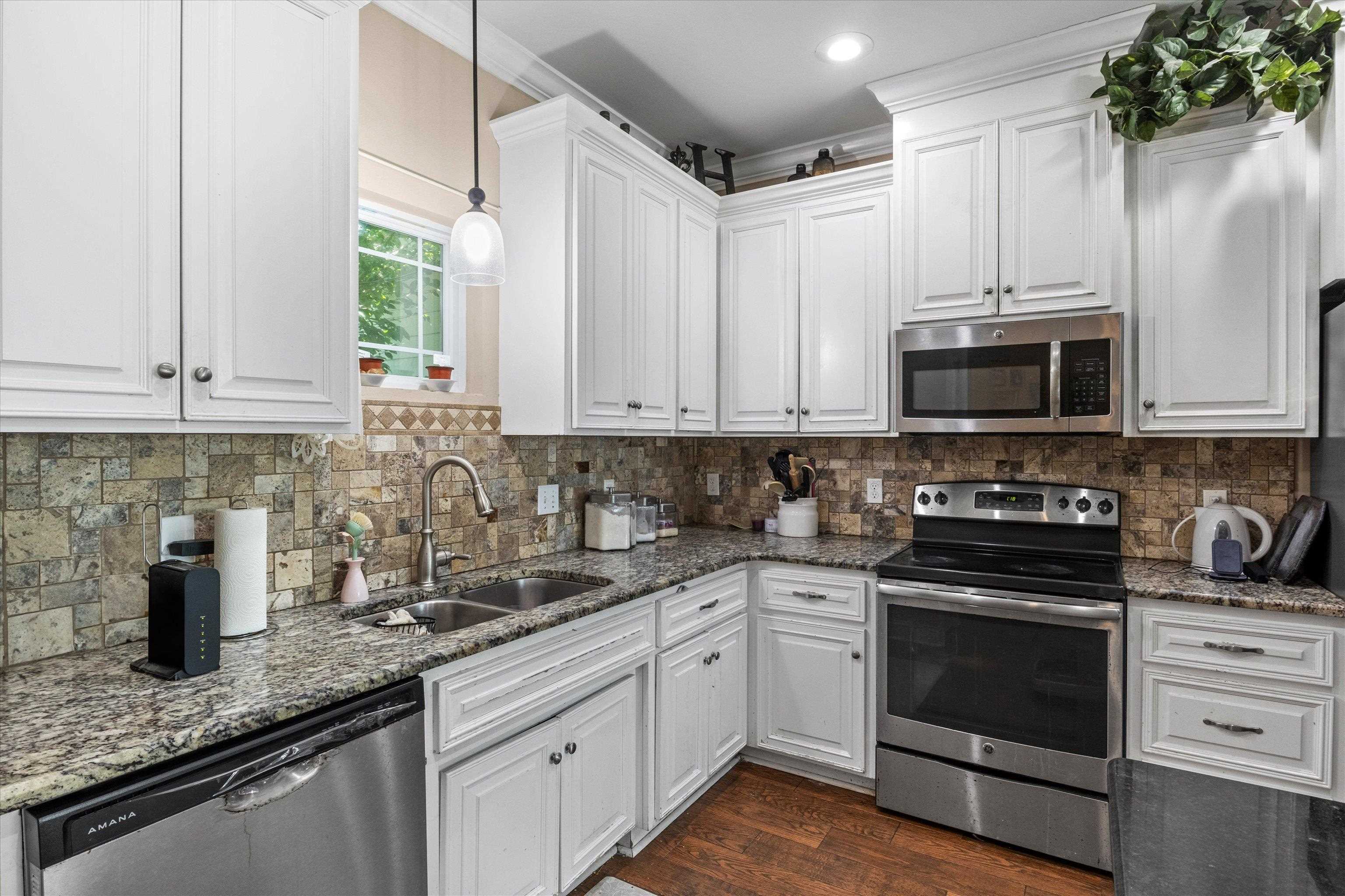 255 San Bonita Way