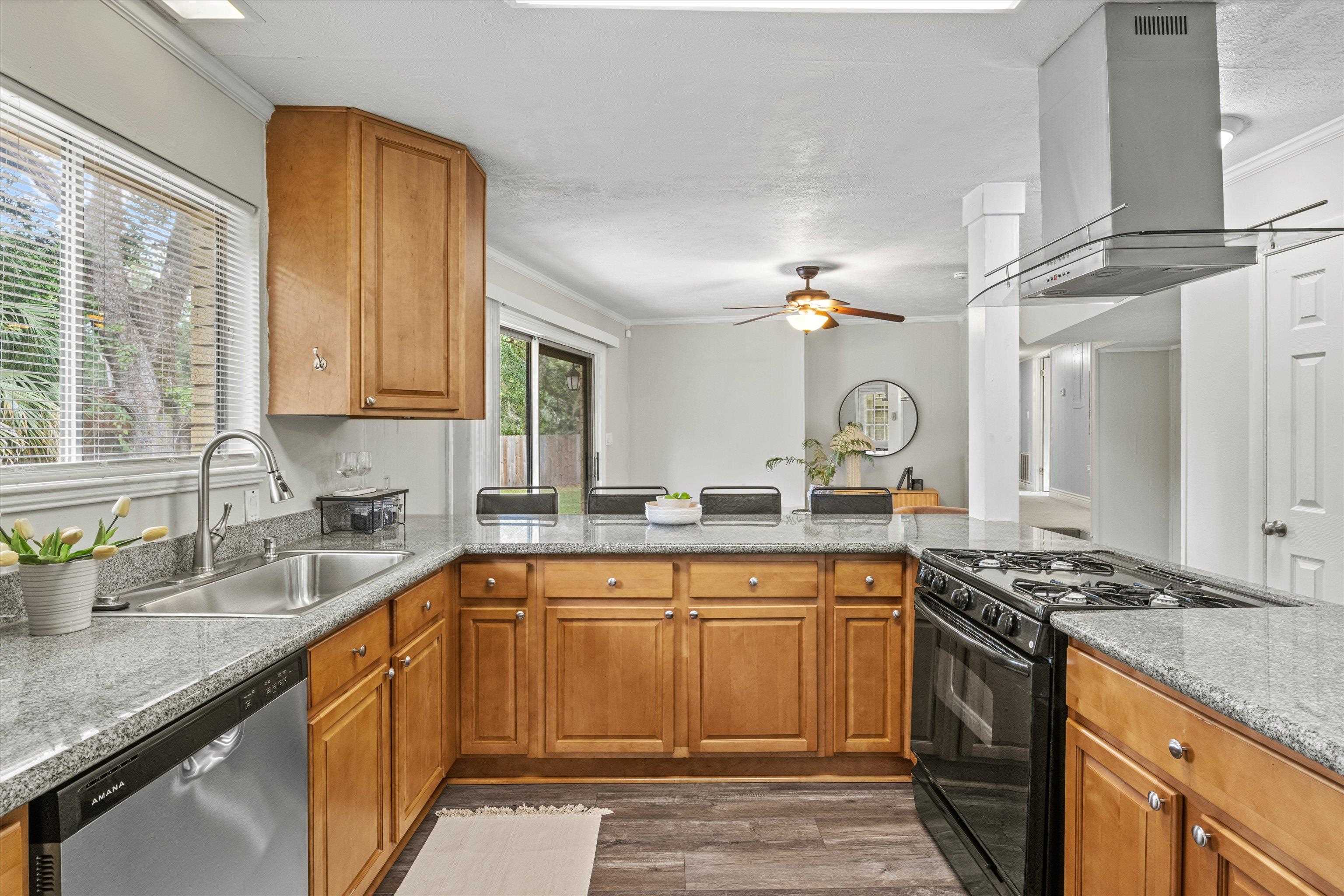 2506 Sir Williams Street