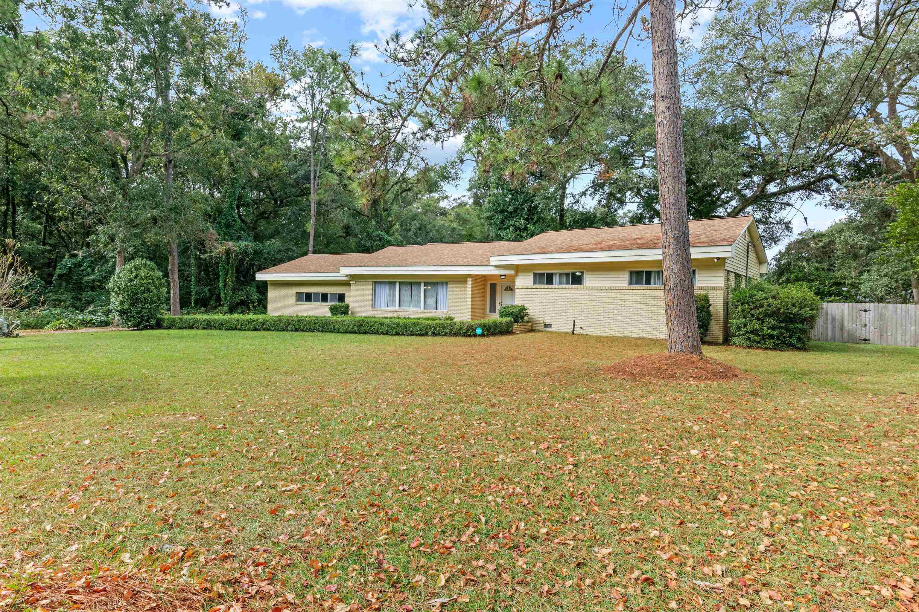 2506 Sir Williams Street