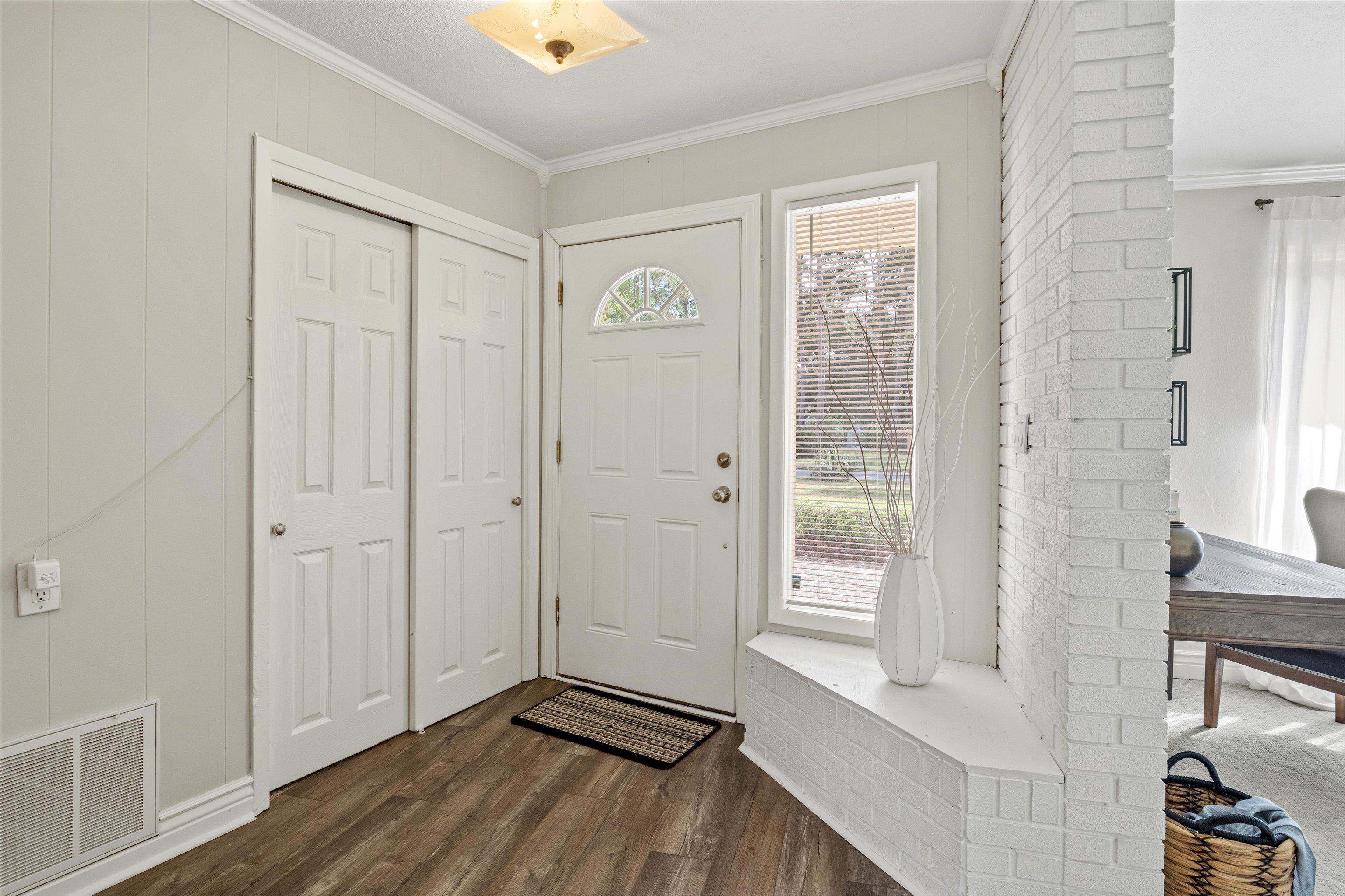 2506 Sir Williams Street