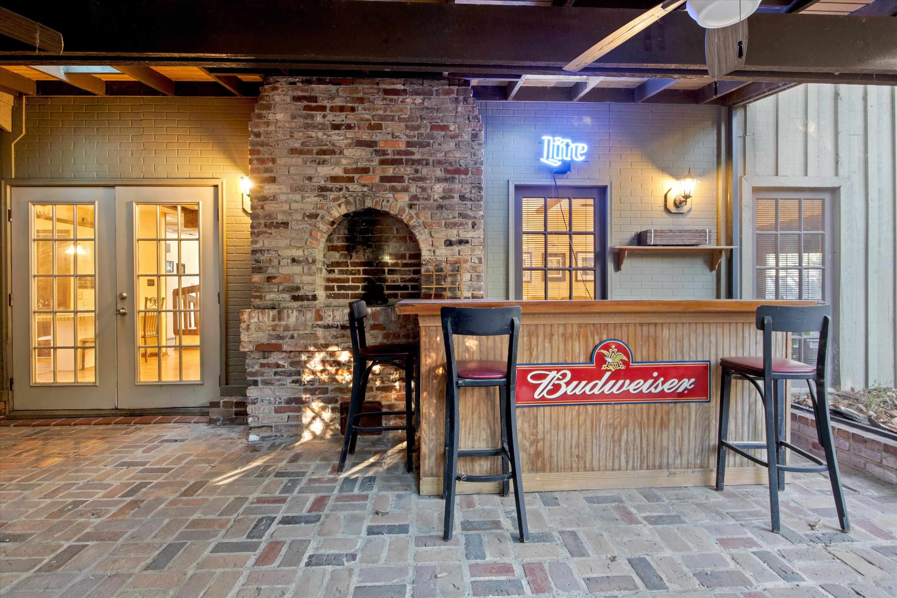 2403 San Pedro Avenue