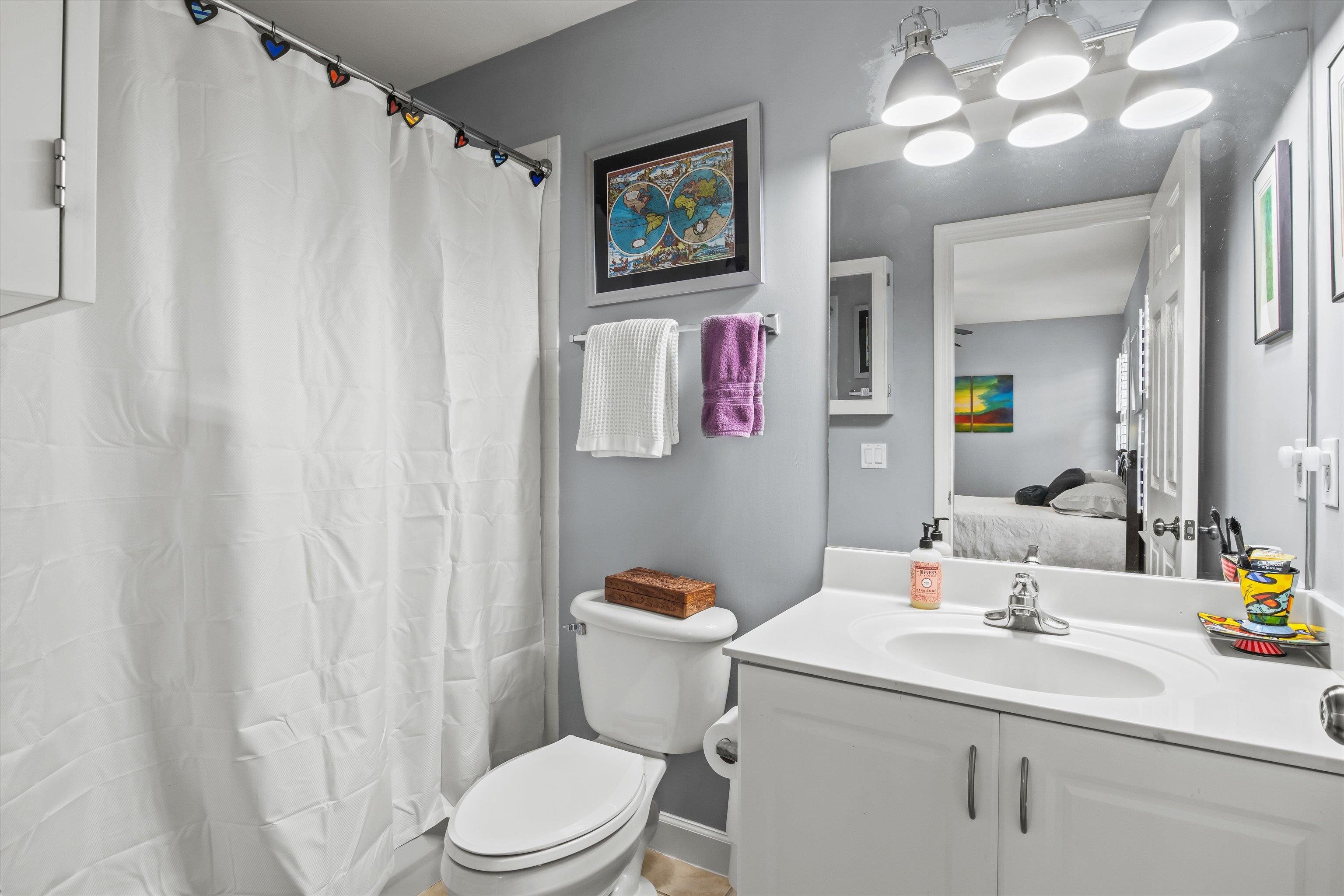 4238 Avon Park Circle