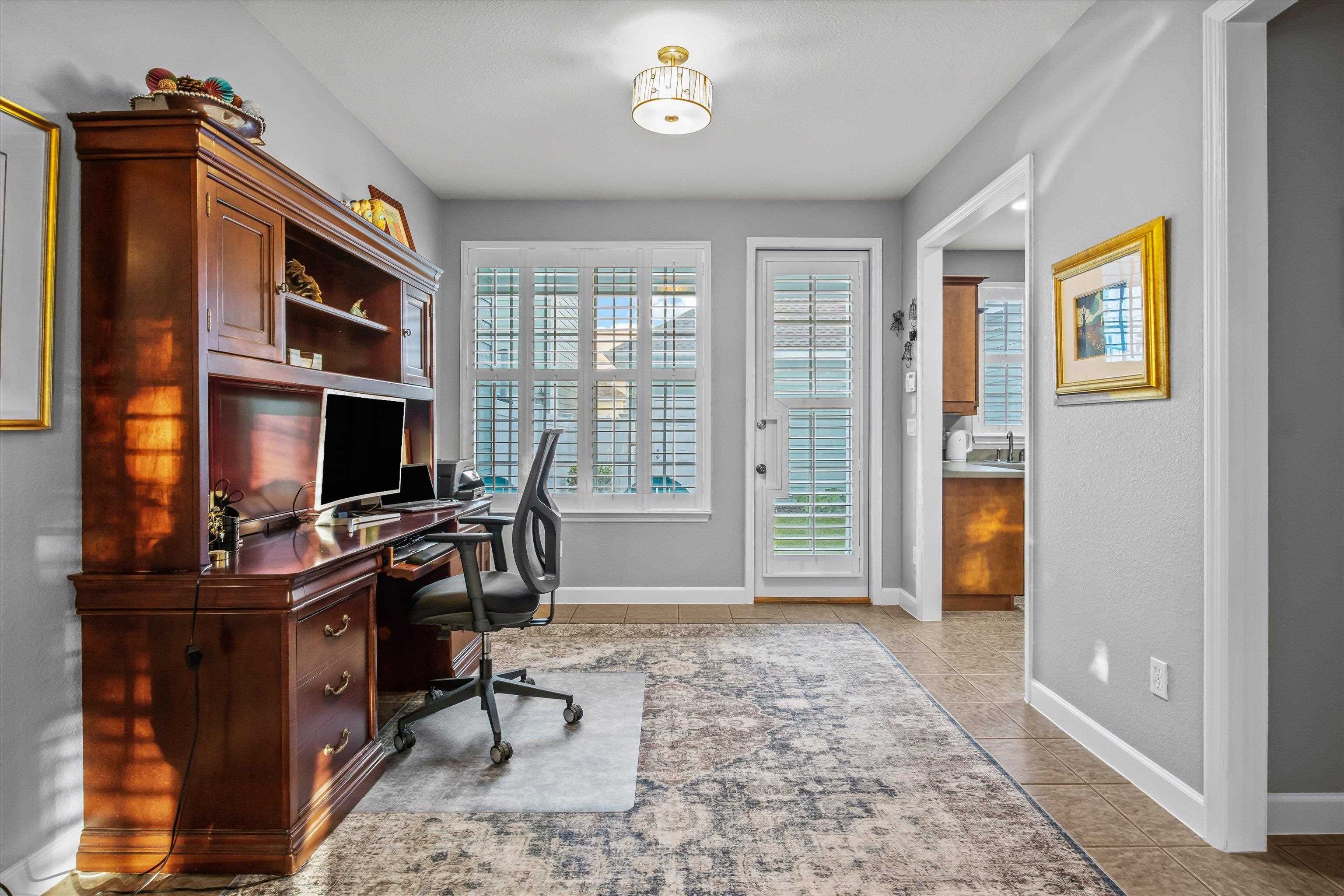 4238 Avon Park Circle