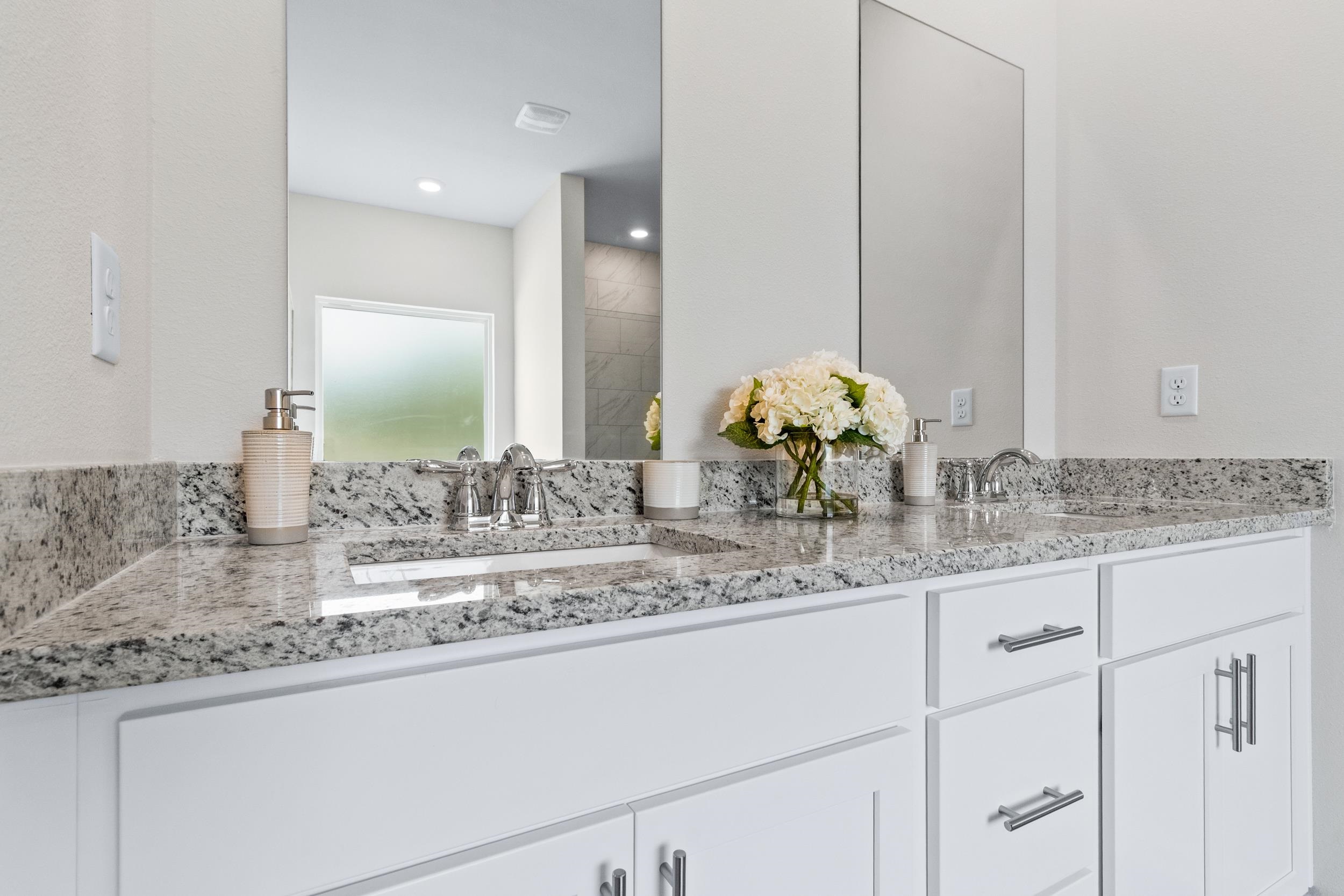 155 Bedford Loop