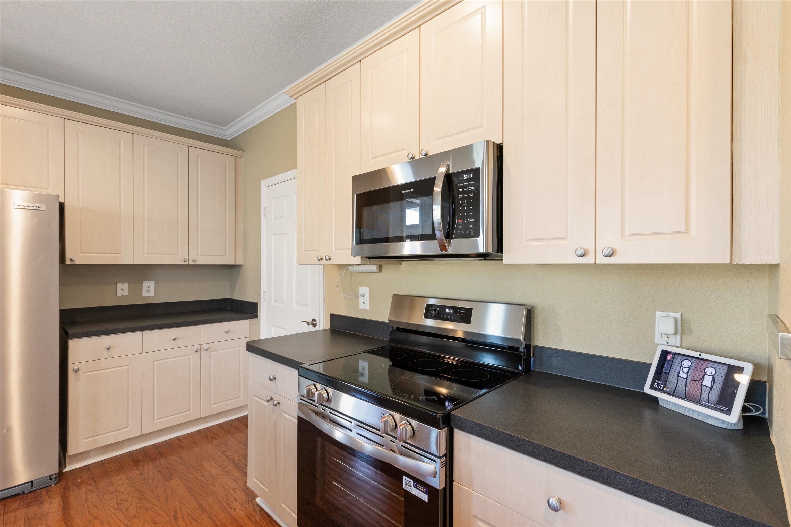 4000 Colleton Court