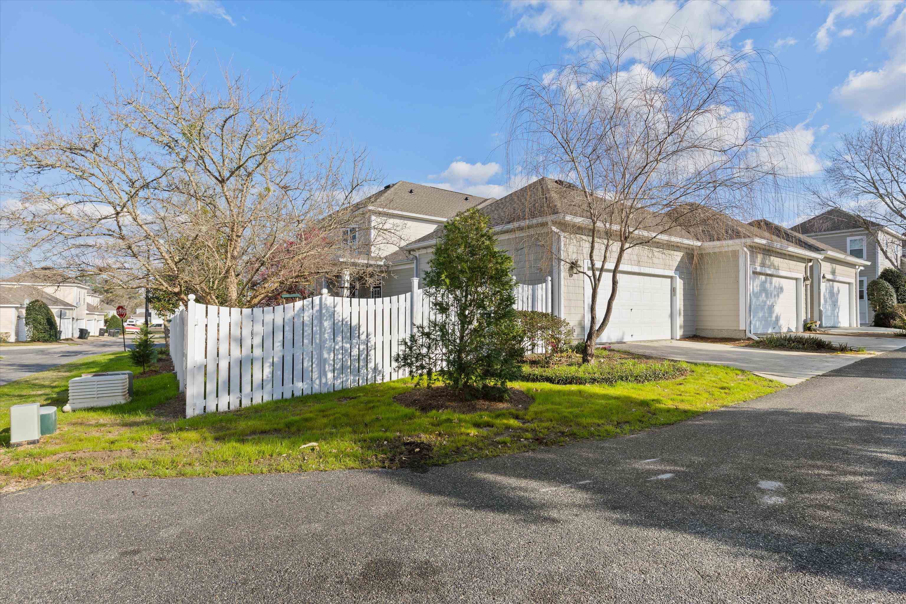 4000 Colleton Court