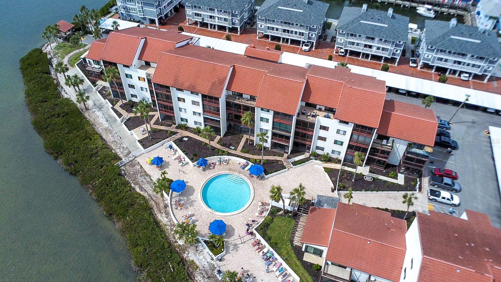 1602 STICKNEY POINT RD #404