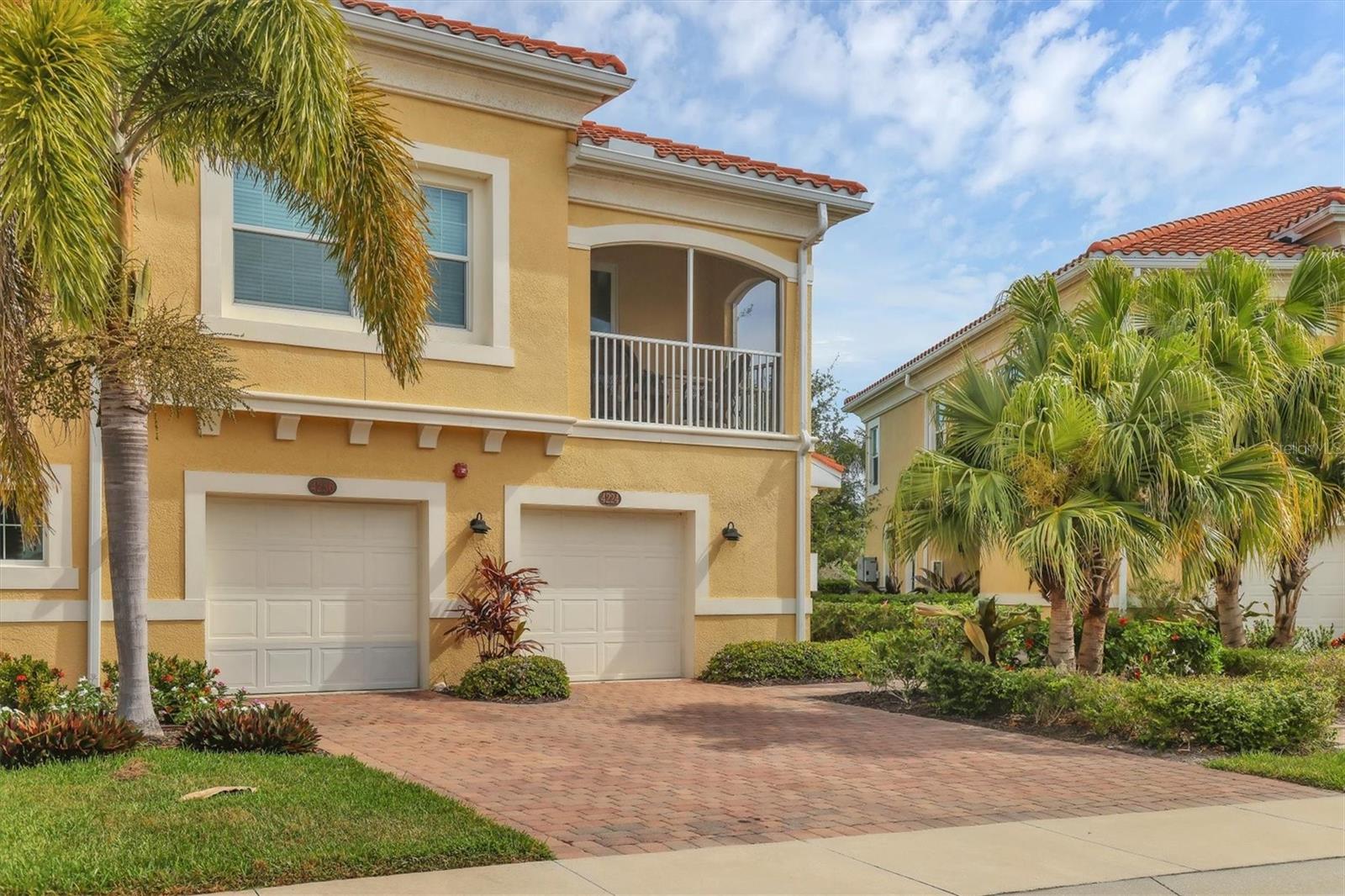4236 EXPEDITION WAY #106