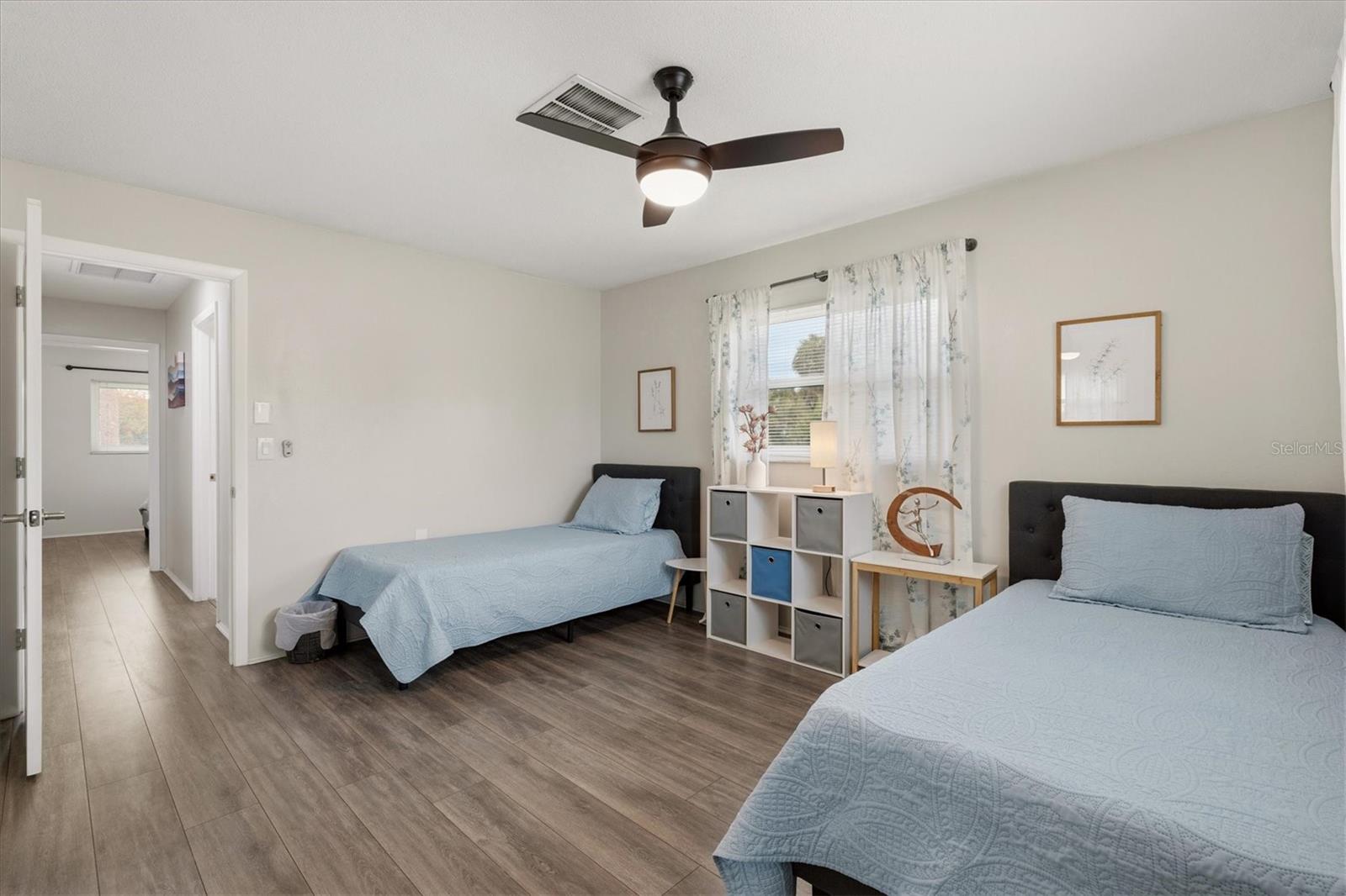 3310 SIESTA DR