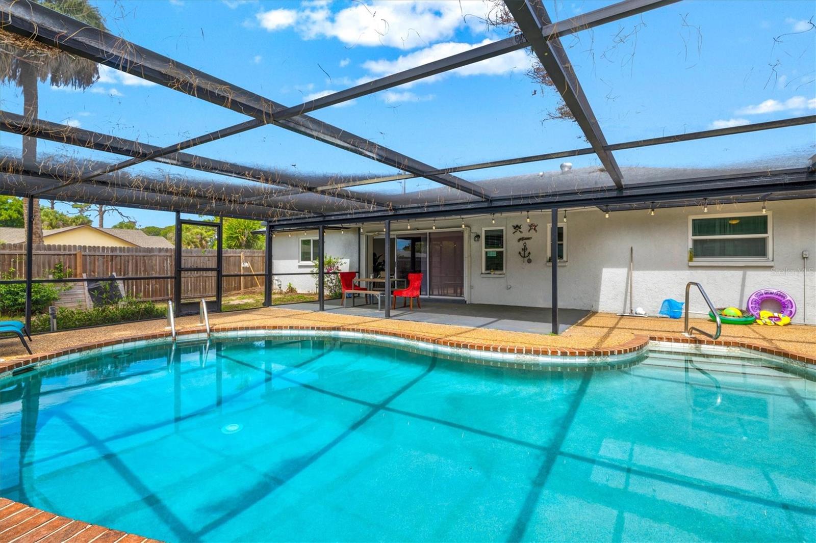 3310 SIESTA DR