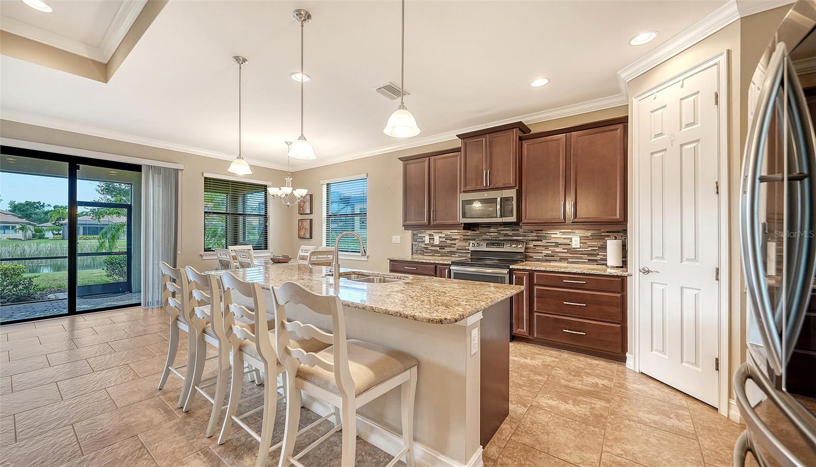 1051 BRADBERRY DR