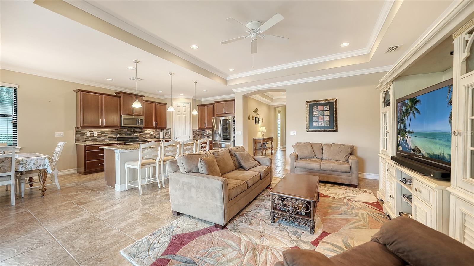 1051 BRADBERRY DR